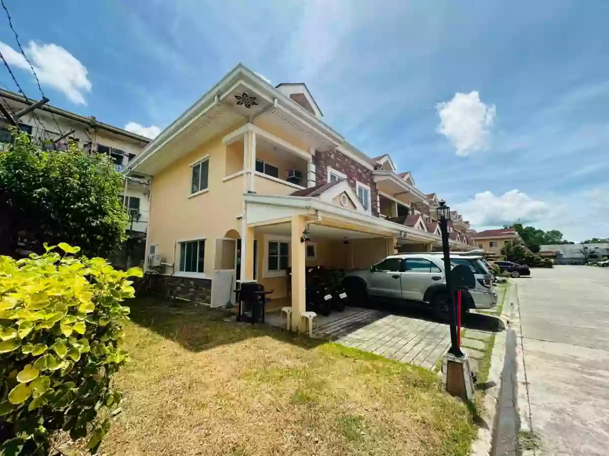 Woodcrest Townhouse Corner For Sale Guadalupe Cebu City