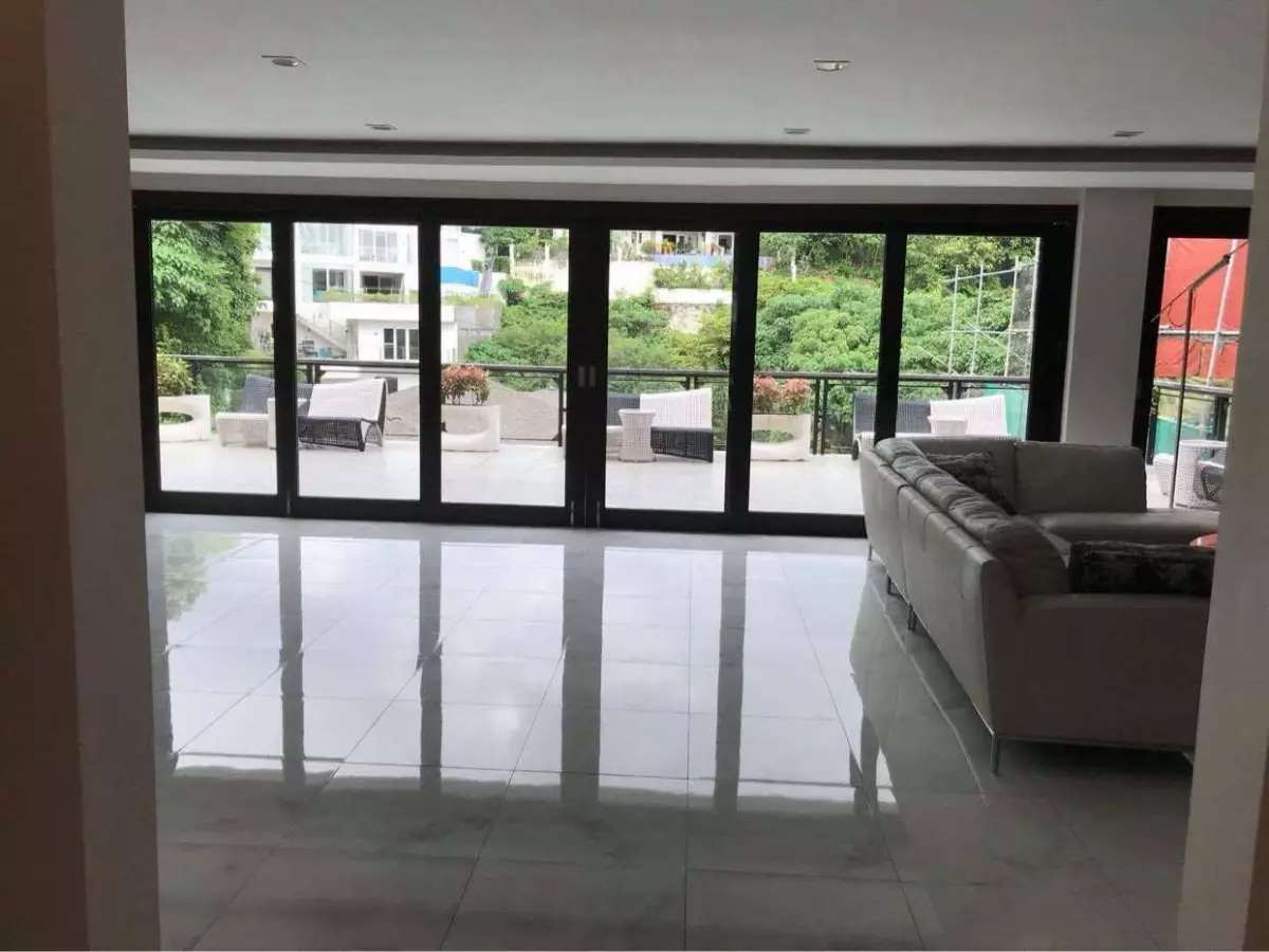Open photo 61 of 61 — Maria Luisa House for Sale