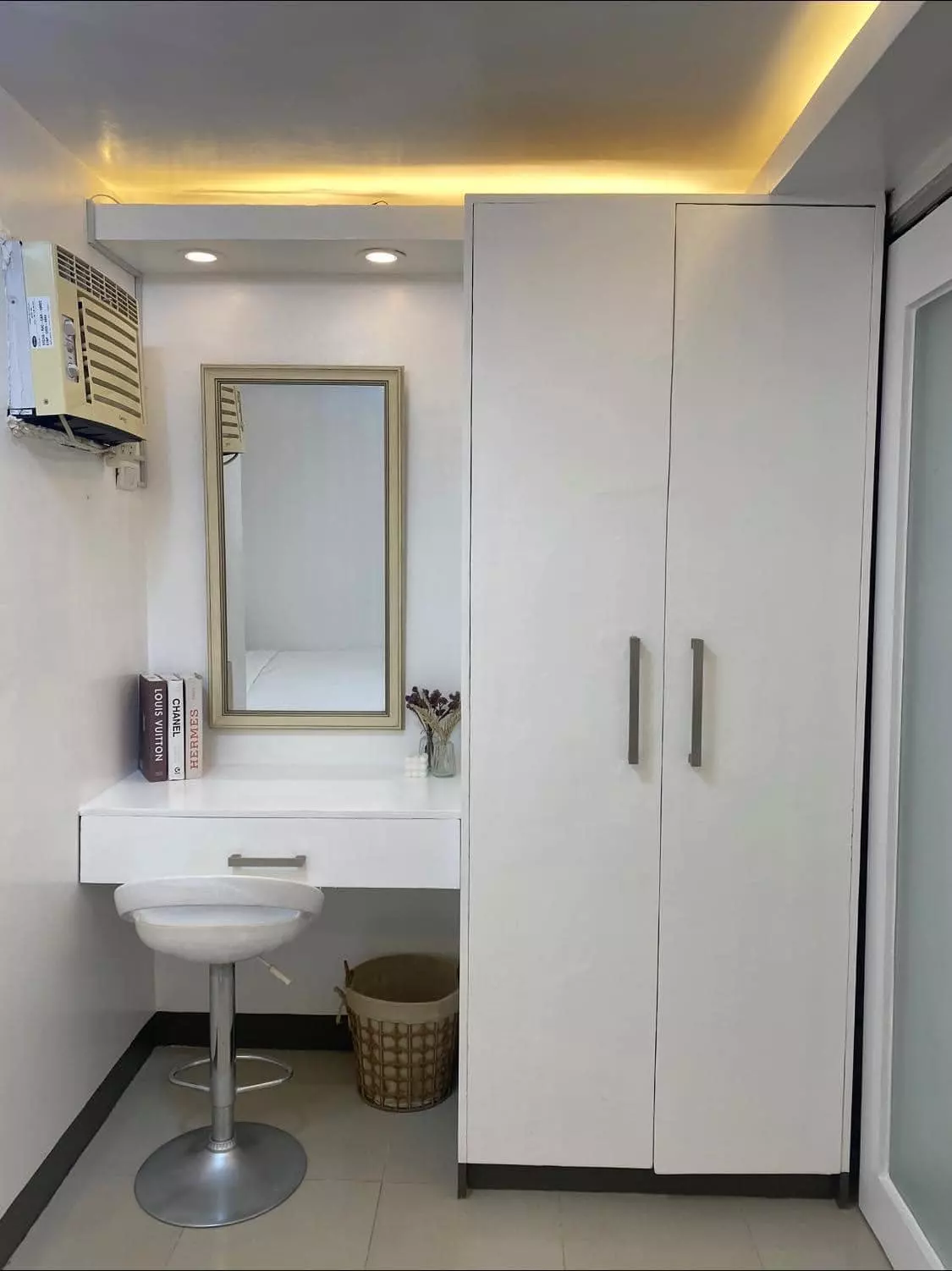 Open photo 14 of 16 — FOR RENT: FULLY FURNISHED 1 BR CONDO WITH BALCONY