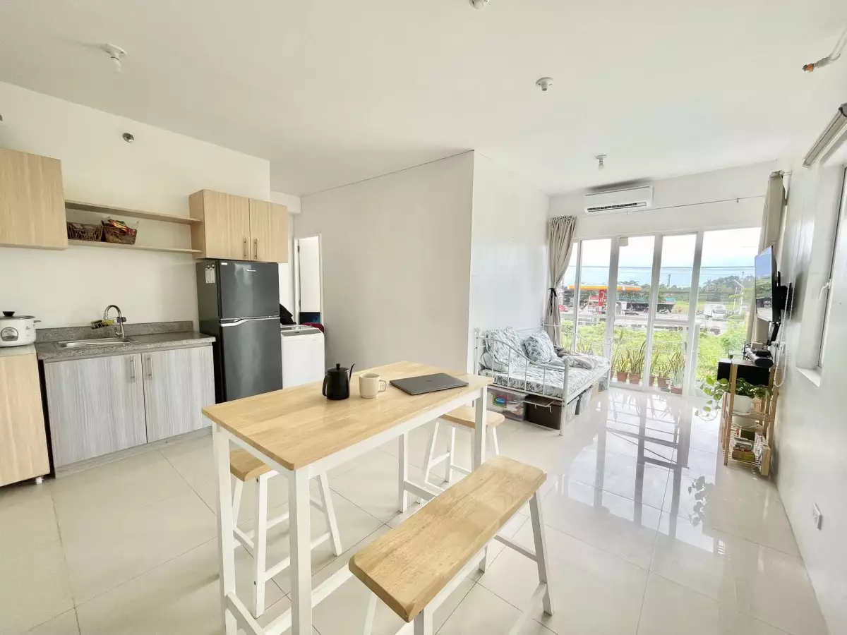 FOR ASSUME 1 BR CORNER UNIT WITH  BALCONY — 1 Bedroom in Minglanilla, Cebu, Philippines — Photo 5