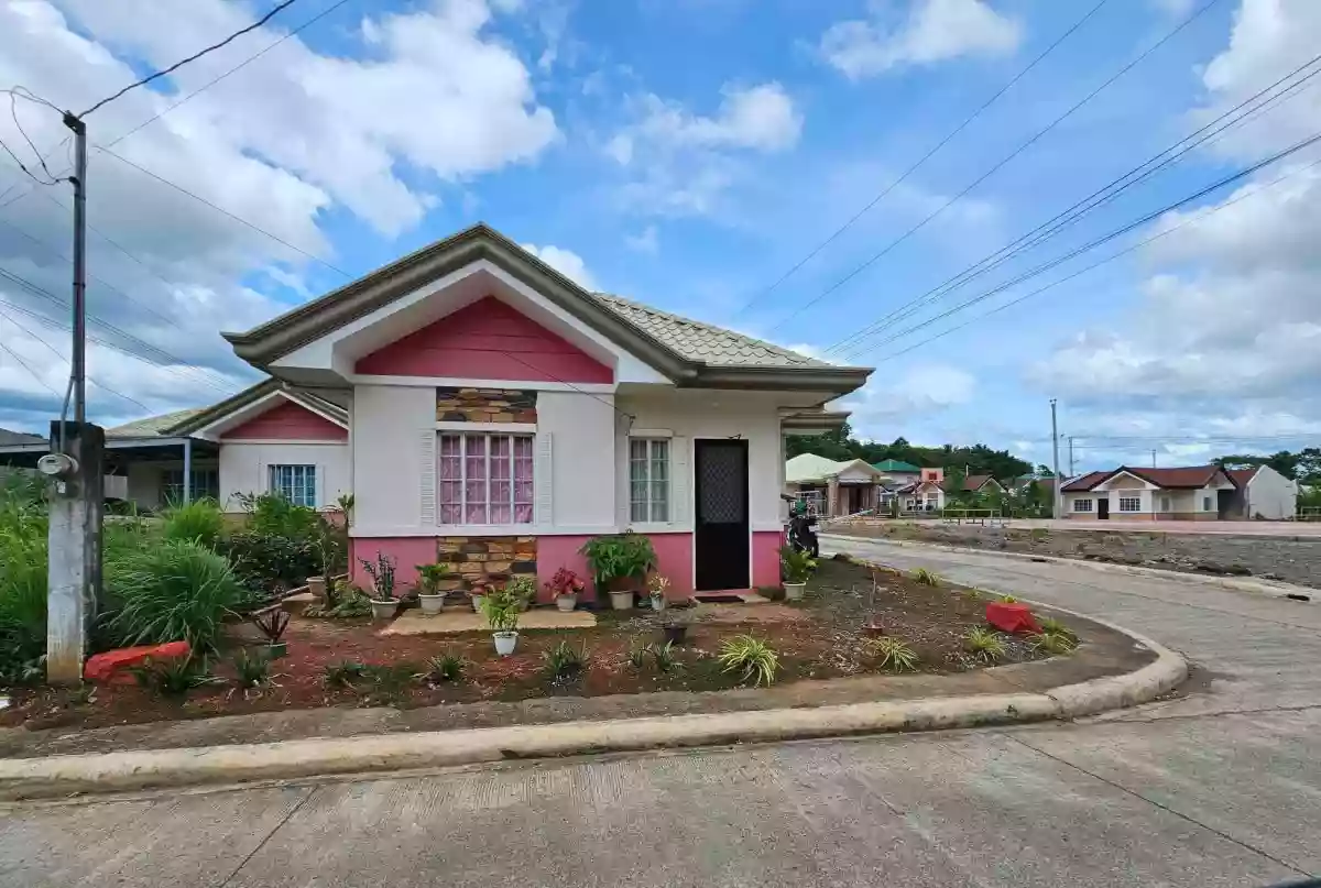 2-BEDROOM HOUSE & LOT (CORNER) FOR SALE — House and Lot in Road, Talomo, Davao City — Photo 2