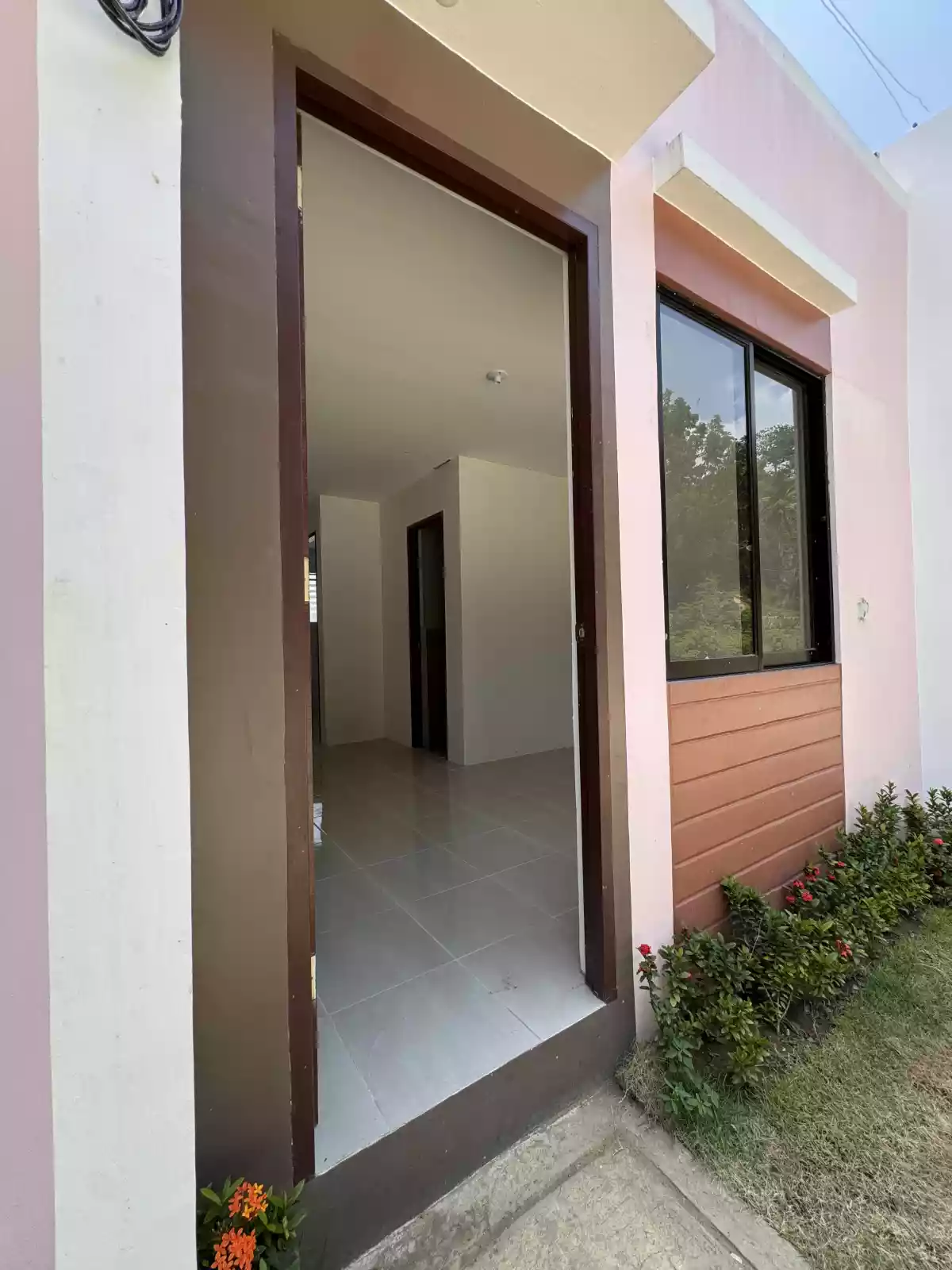 SWEETBERRIES COMMUNITY AVAILABLE IN CAMBUHAWE BALAMBAN !!!