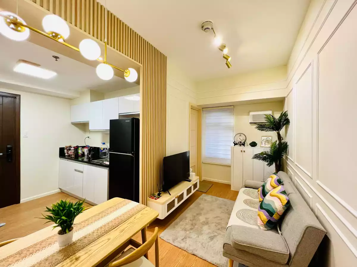 For Sale Fully Furnished 1BR unit in Galleria Residences — 1 Bedroom in Cebu City, Philippines — Photo 2