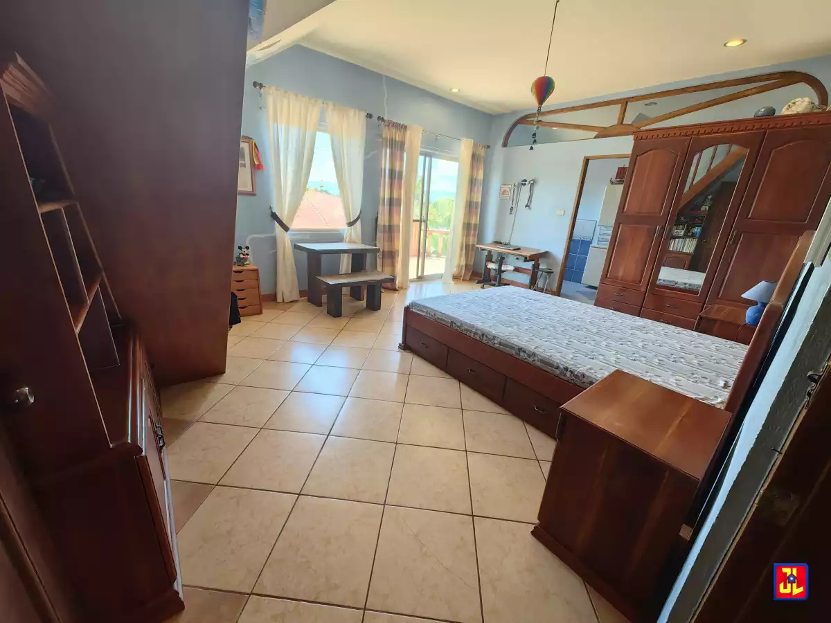 Amazing House with fishpond for Sale in Polo, Tanjay [available] — House and Lot in Negros Oriental, Philippines — Photo 5