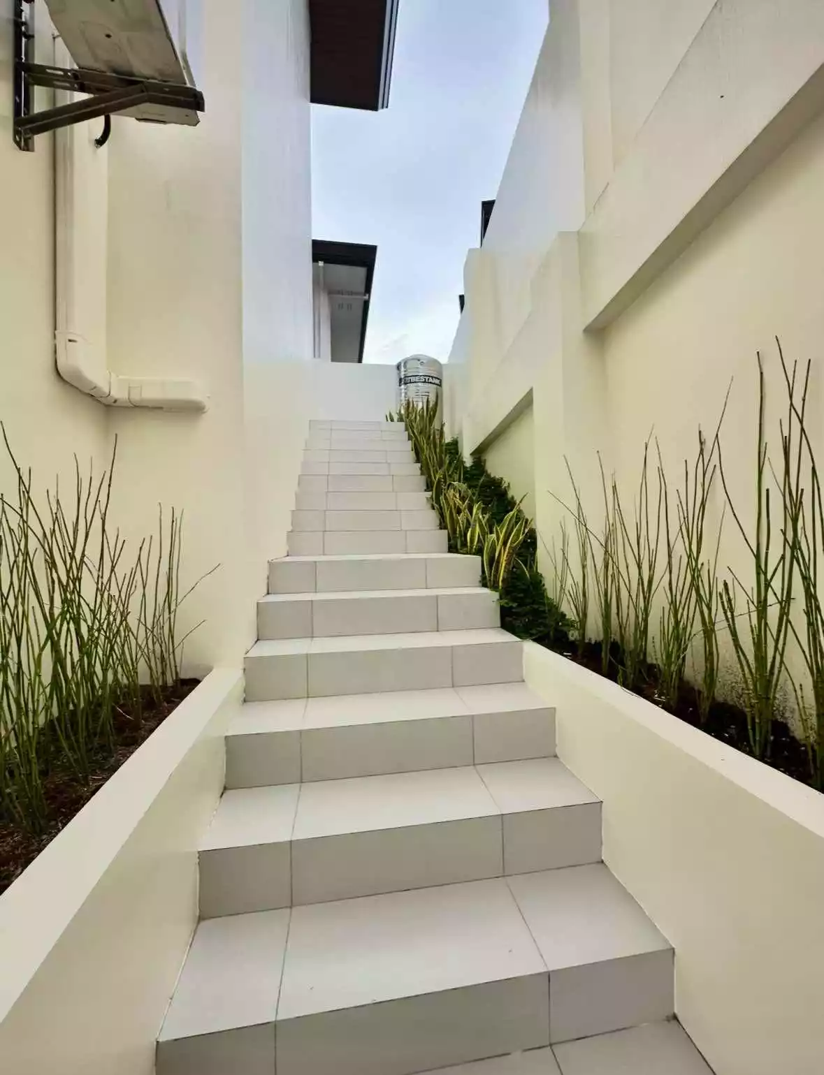 Open photo 11 of 11 — 3 storey Brandnew House and Lot