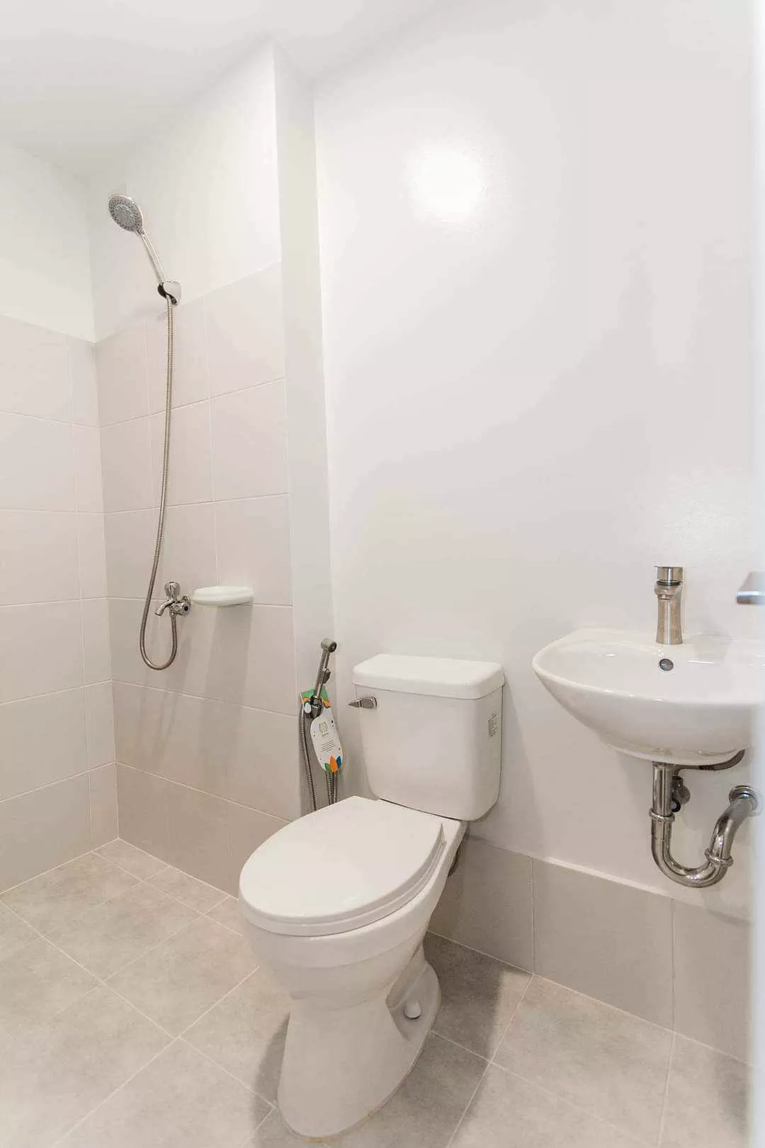 RUSH FOR SALE STUDIO UNIT AT SYMFONI NICHOLS — Studio in Cebu City, Cebu, Central Visayas — Photo 2
