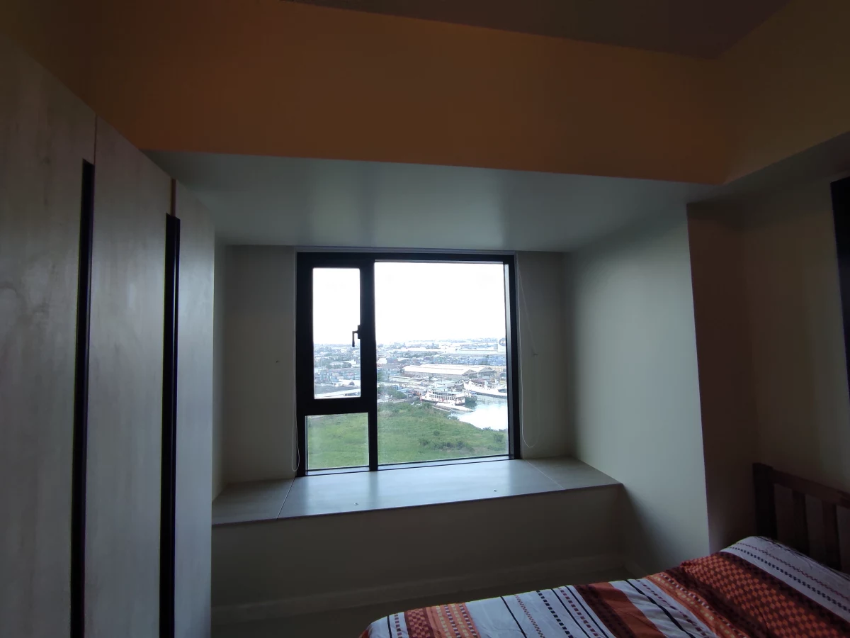 Furnished studio unit in Mandani Bay — Studio in F.E. Zuellig Avenue, Mandaue City, Philippines — Photo 2