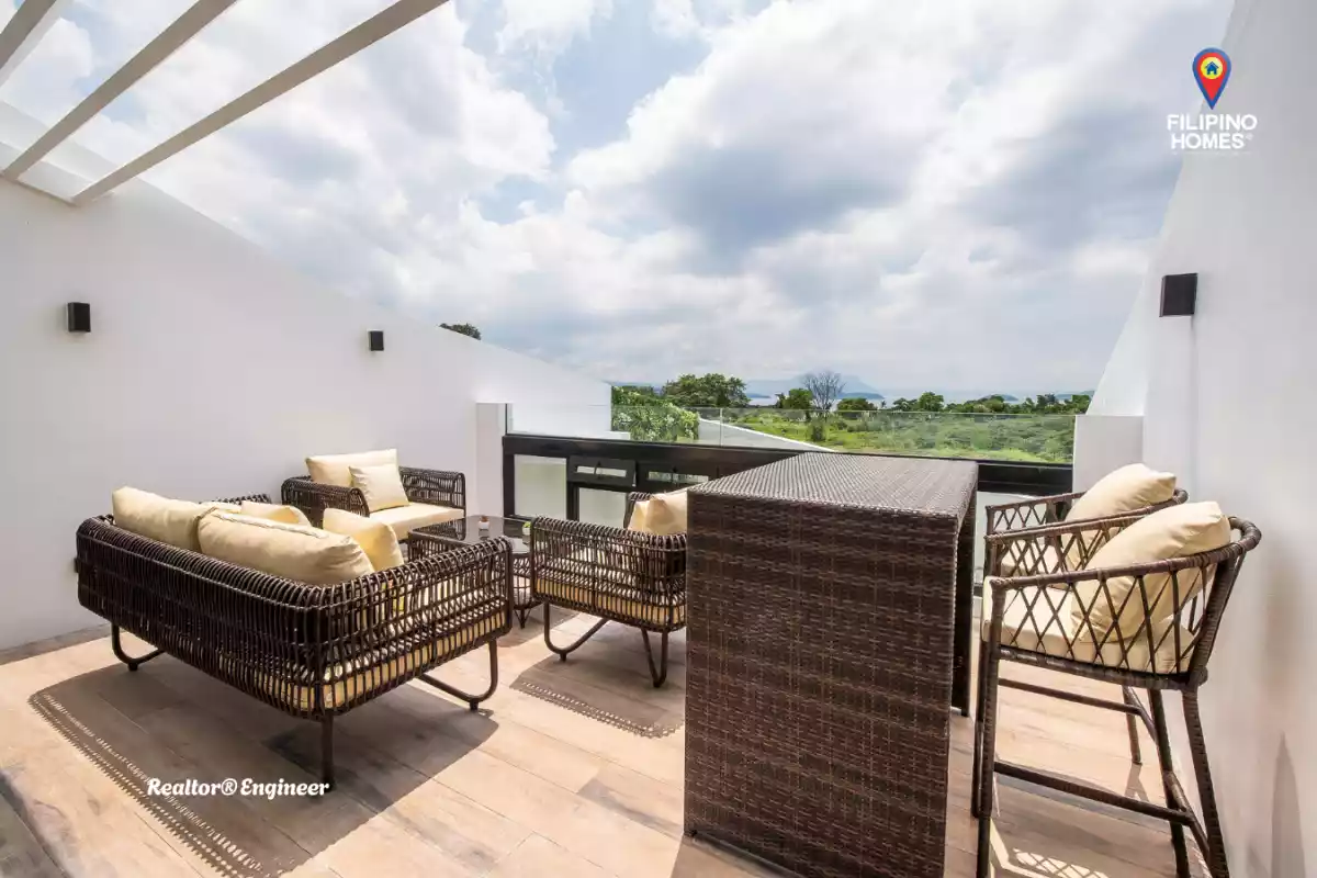 Exceptional Design of Geneva Suites — Townhouse in brgy Aya, Talisay, Batangas — Photo 4