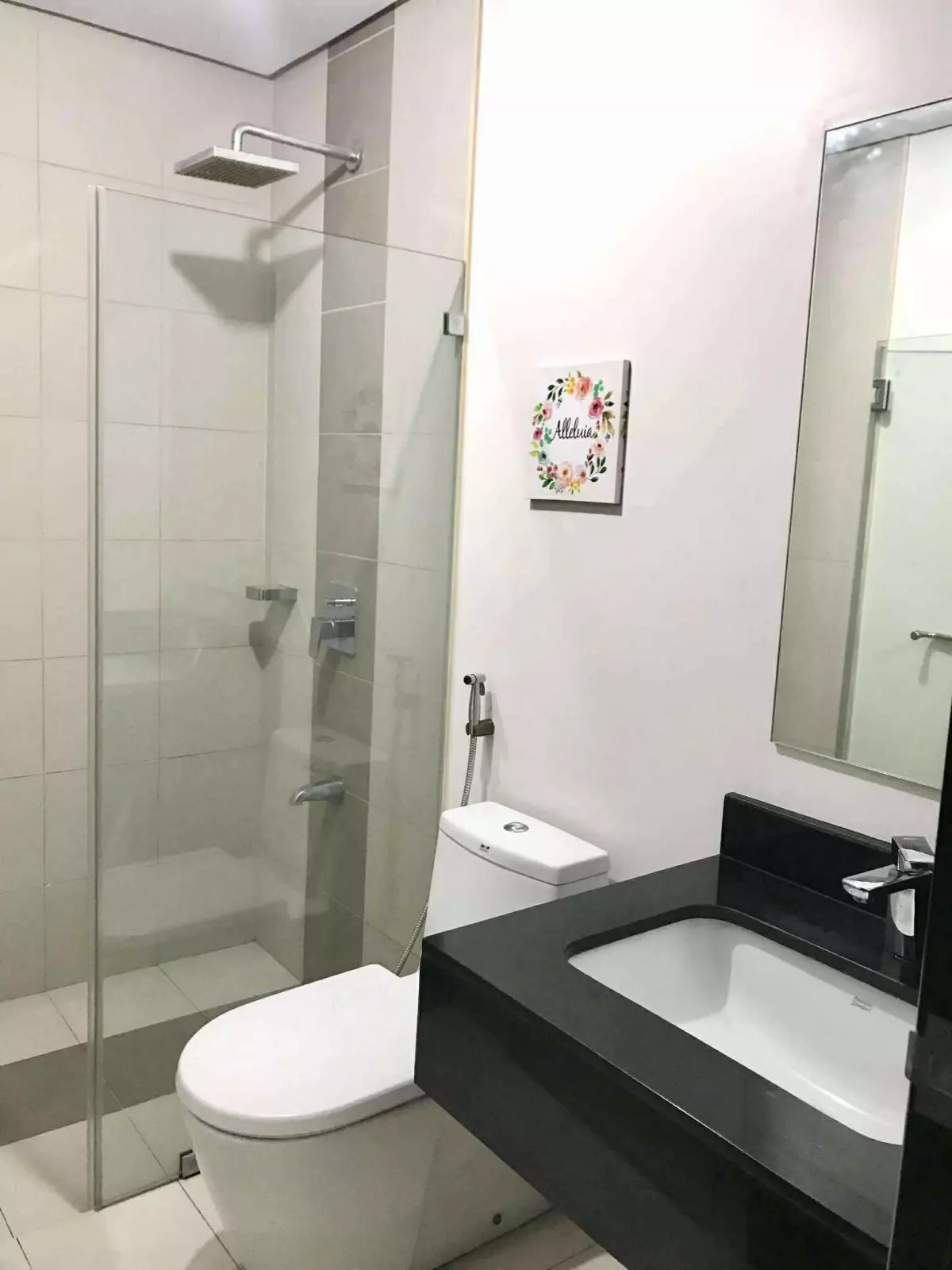 Php 4.55M Fully Furnished Studio Unit FOR SALE In Solinea Across Ayala Mall