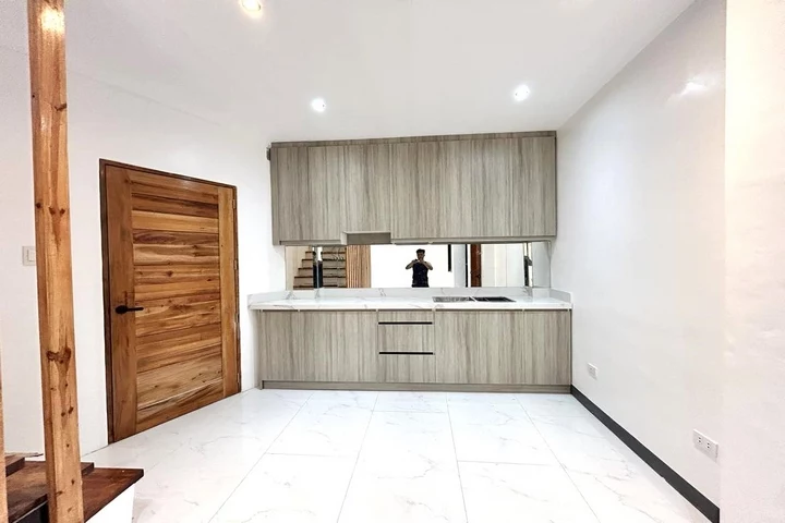 FOR SALE HOUSE AND LOT AT ANANDA HOMES — House and Lot in Consolacion, Cebu, Philippines — Photo 2