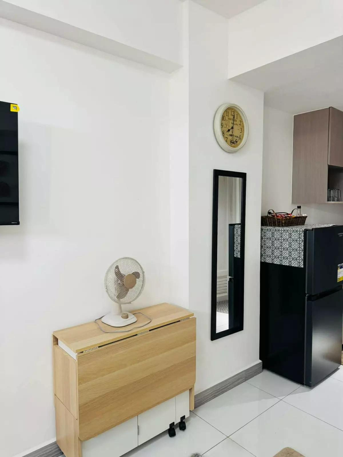 Fully furnished studio unit at ARC Tower — Studio in V Rama Avenue, Cebu City, Cebu — Photo 4