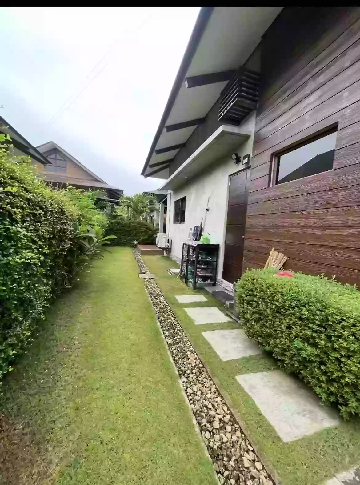 HOUSE AND LOT FOR SALE INSIDE ADUNA BEACH VILLAS — House and Lot in Danao, Cebu, Philippines — Photo 5