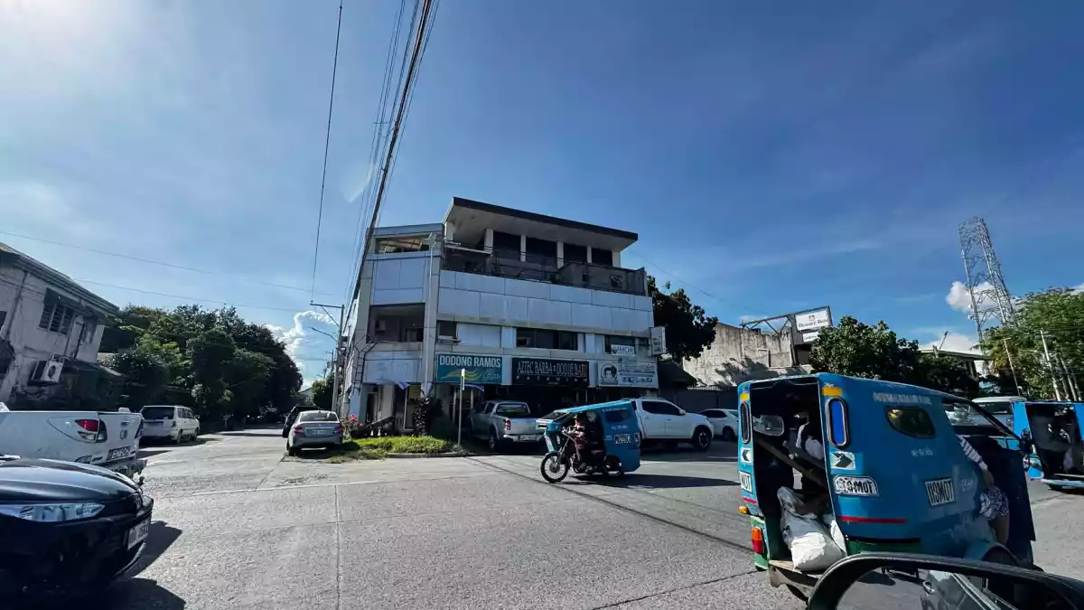 PRIME COMMERCIAL PROPERTY — Building in General Santos City (Dadiangas), South Cotabato, Philippines — Photo 3