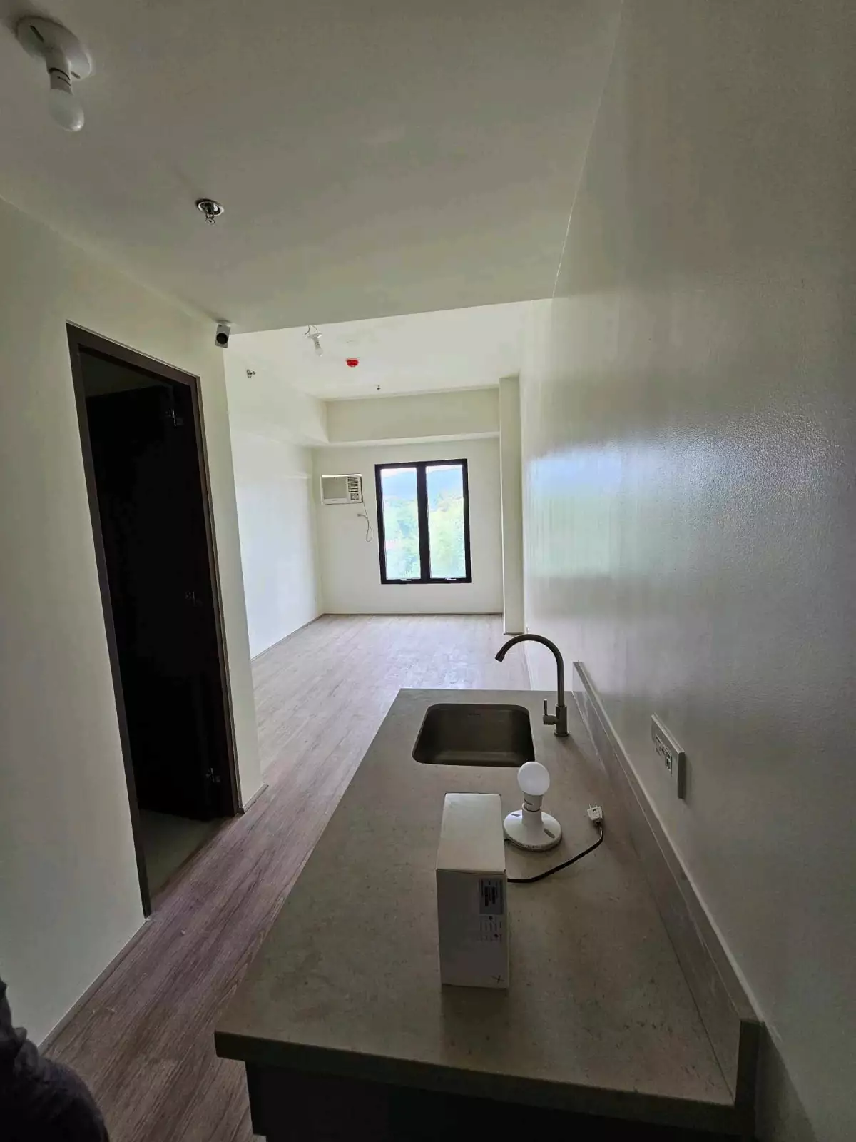 FOR SALE MEDIANSTUDIO UNIT — Studio in Cebu City, Cebu, Philippines — Photo 4