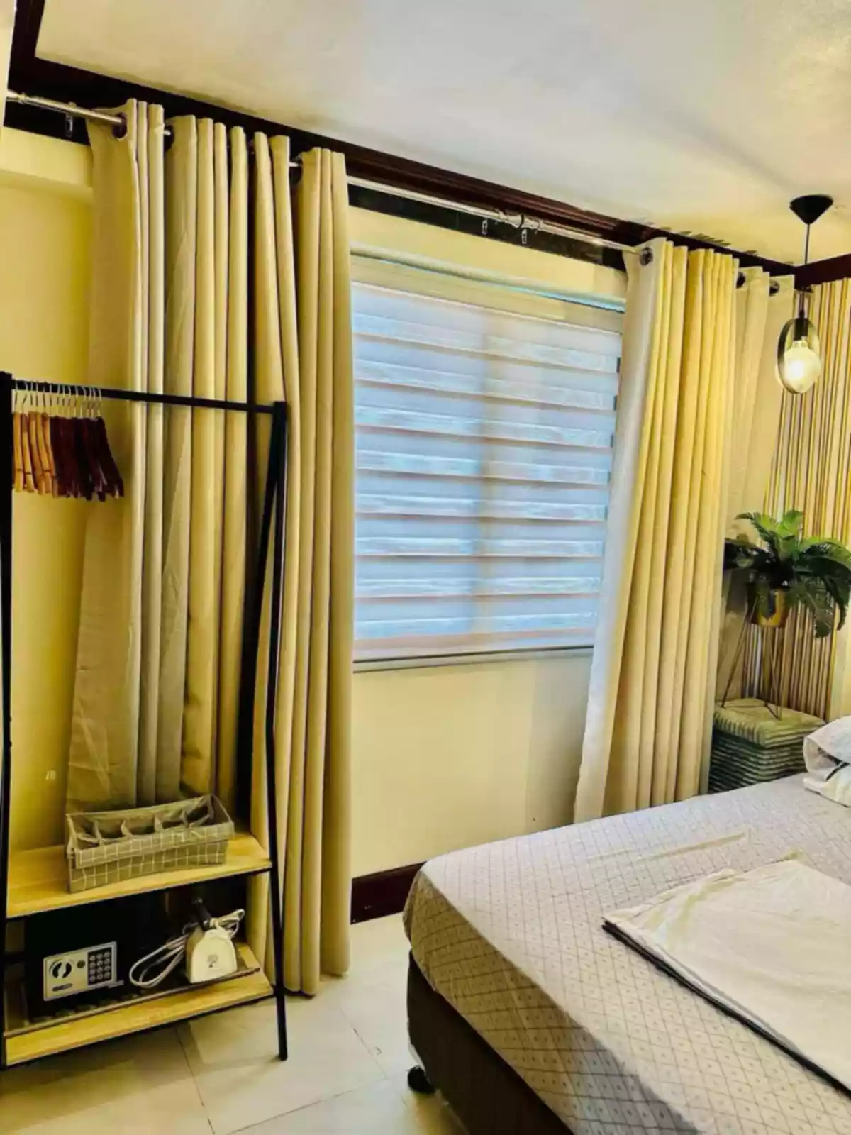 CONDO FOR SALE AT MACTAN OISES GARDENS