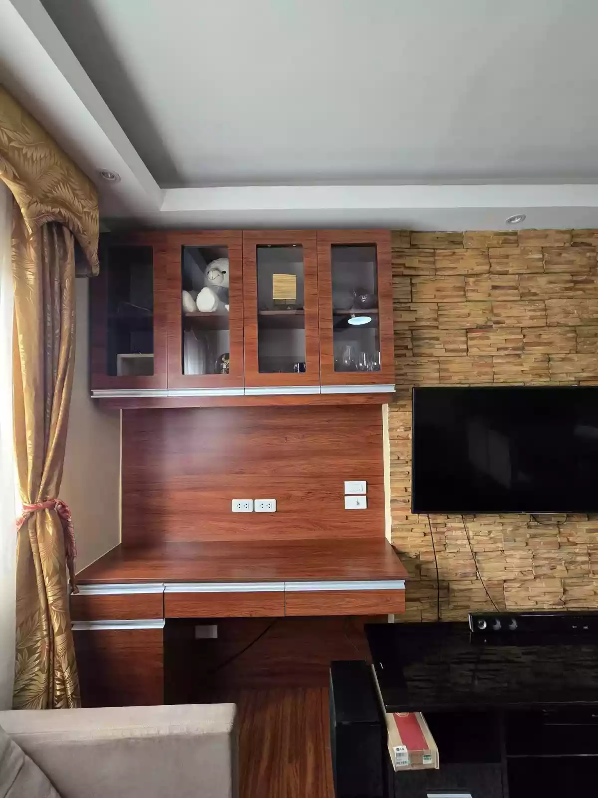 Fully-Furnished 1BR Condo with Parking Lot For Sale — 1 Bedroom in A. S. Fortuna Street, Mandaue City, Central Visayas — Photo 4