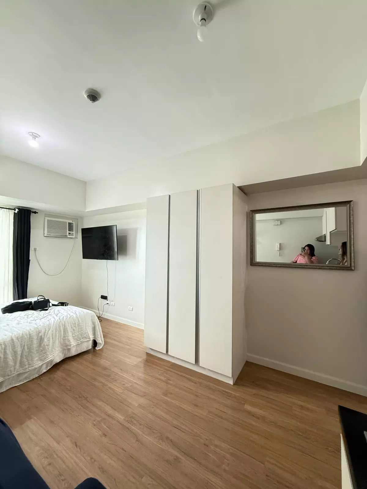 Open photo 16 of 20 — STUDIO WITH PARKING IN SOLINEA TOWER 2