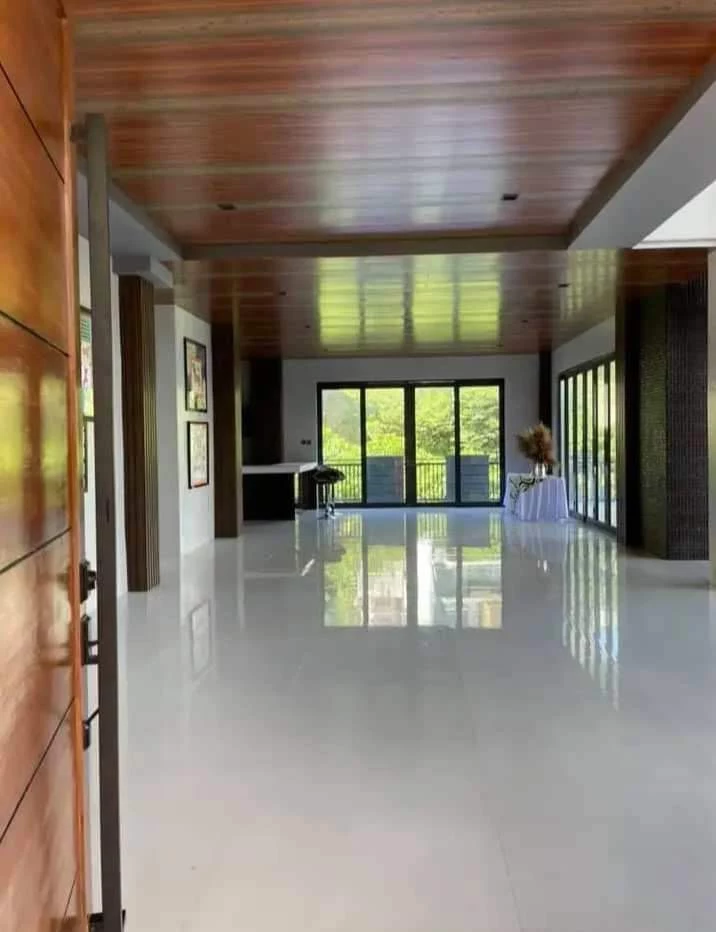 South hills subdivision: BRAND NEW 2 story building with overlooking view of Cebu city! — House and Lot in Cebu City, Cebu, Philippines — Photo 7