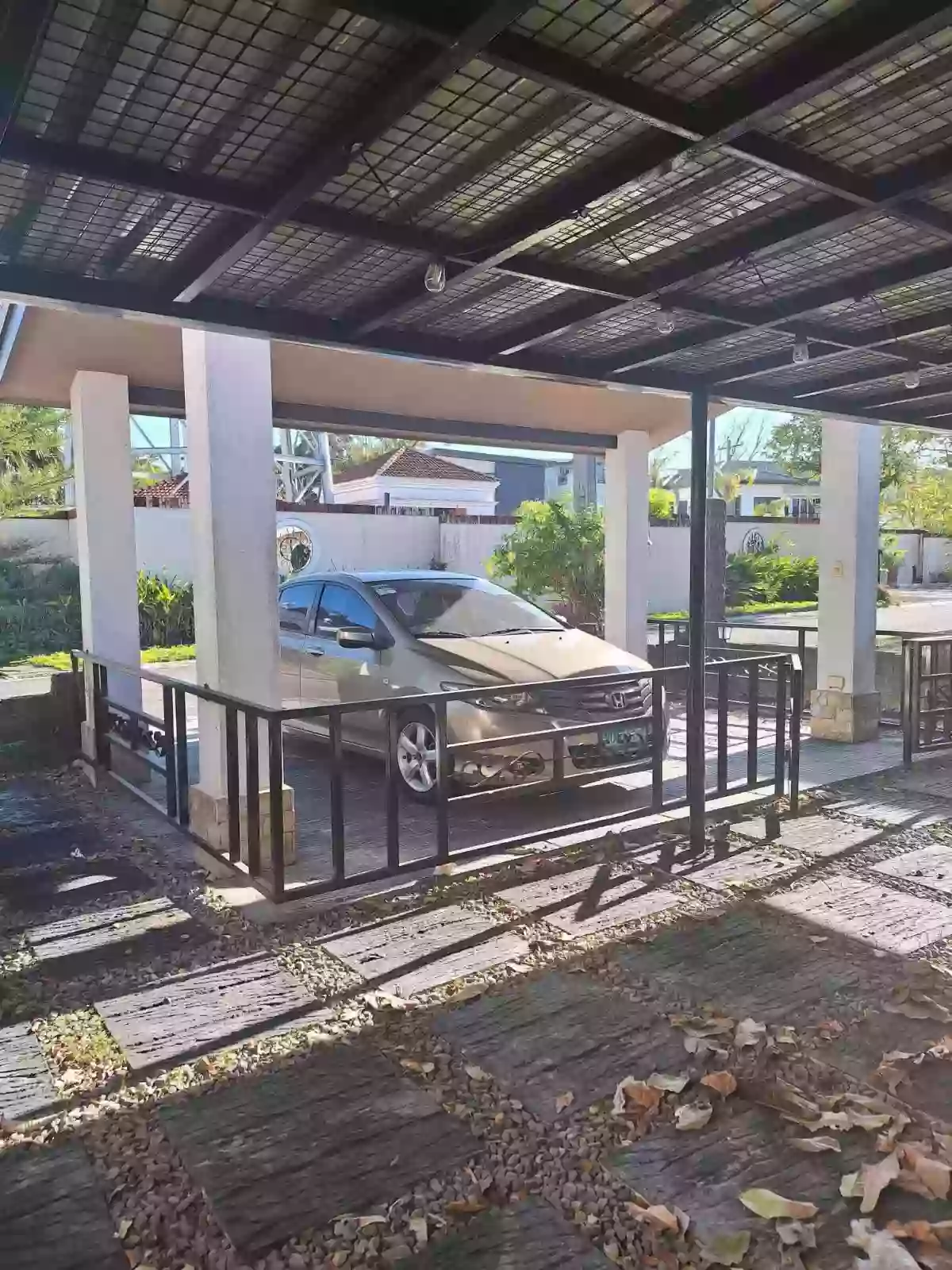 House and Lot FOR SALE at PALISADES!! — House and Lot in Narra St, Bacolod, Negros Occidental — Photo 2
