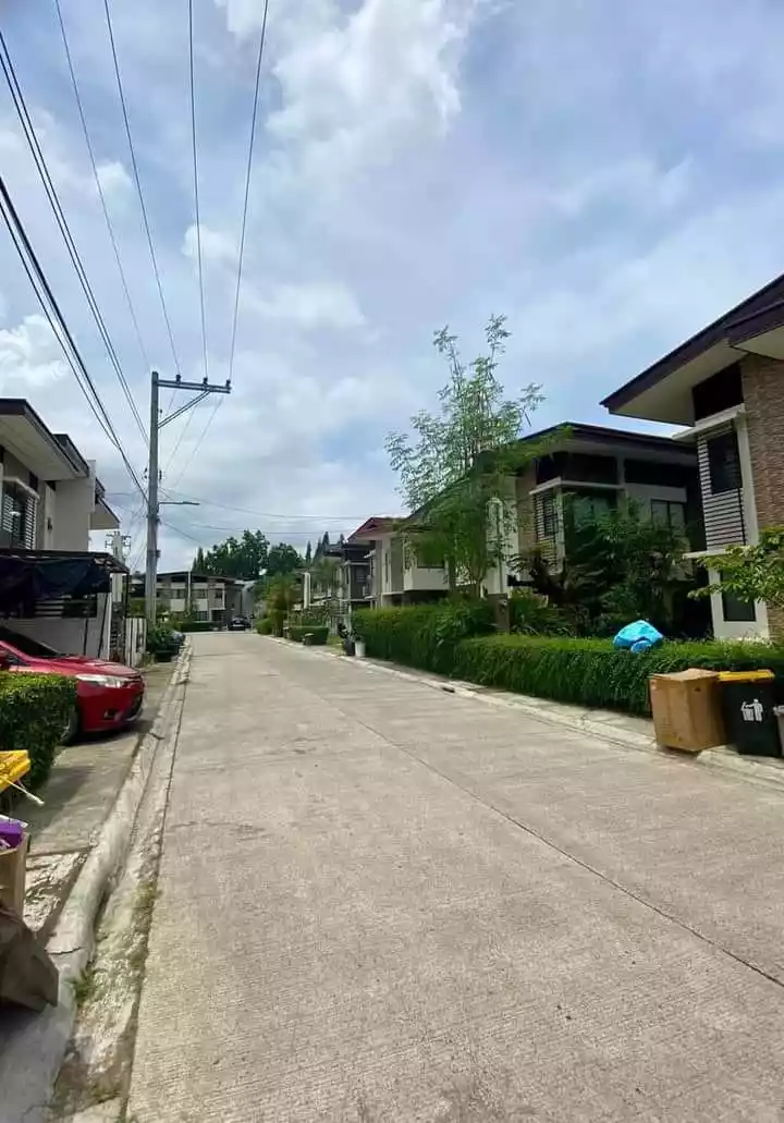 HOUSE AND LOT FOR SALE IN ALMIYA SUBD MANDAUE CITY — House and Lot in Riverside, Mandaue City, Cebu — Photo 2
