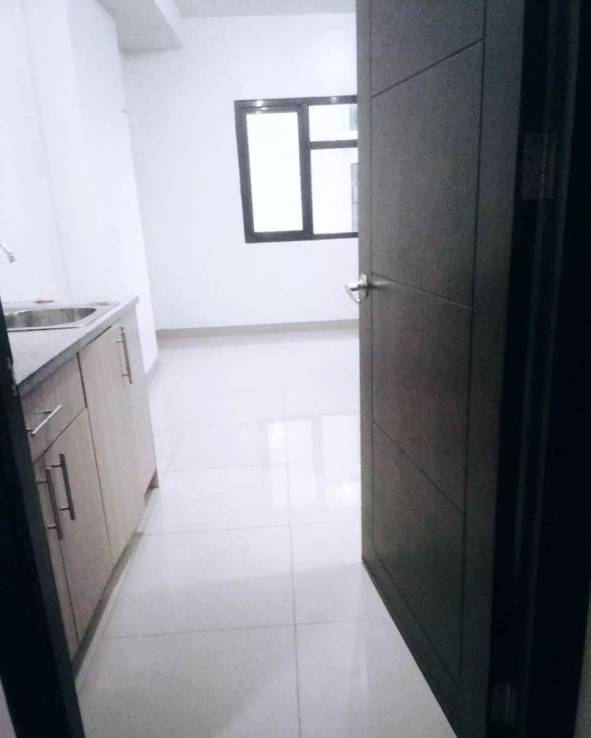 RUSH ASSUME: SEMI FUNISHED STUDIO UNIT — Studio in Labangon, Cebu City — Photo 7