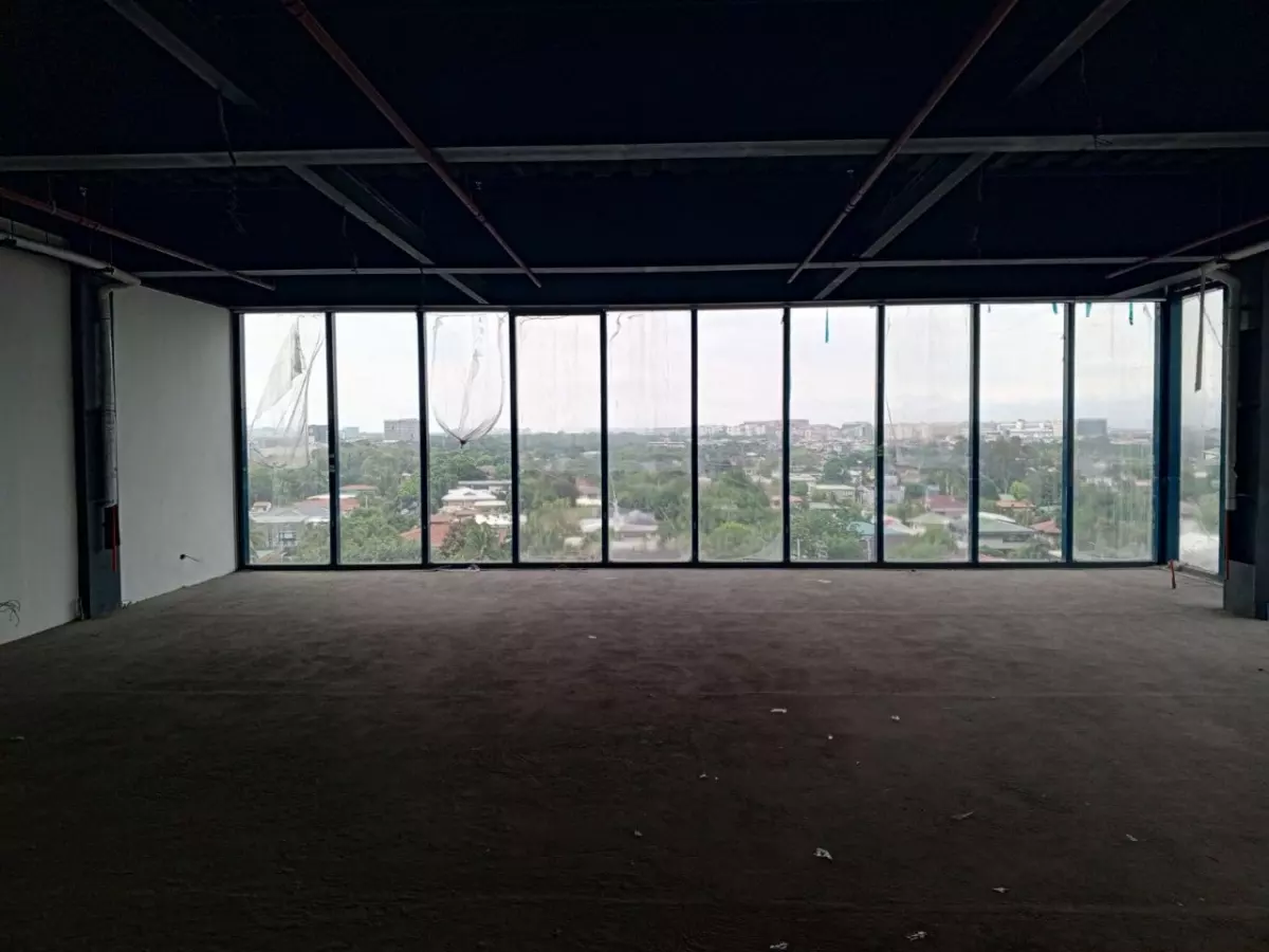 Biglite International Lighting Inc. Commercial Spaces For Rent — Space in EDSA, Makati, Metro Manila — Photo 6
