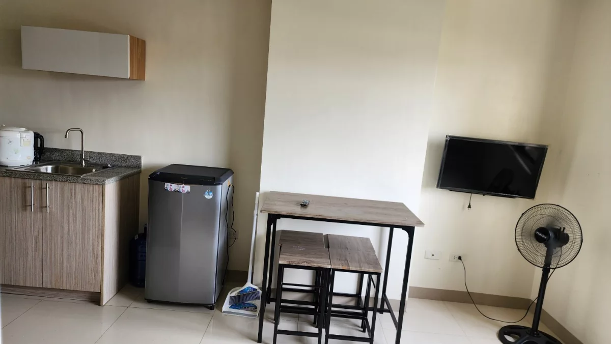STUDIO FOR SALE AT CASA MIRA - LABANGON — Studio in Labangon, Cebu City — Photo 4