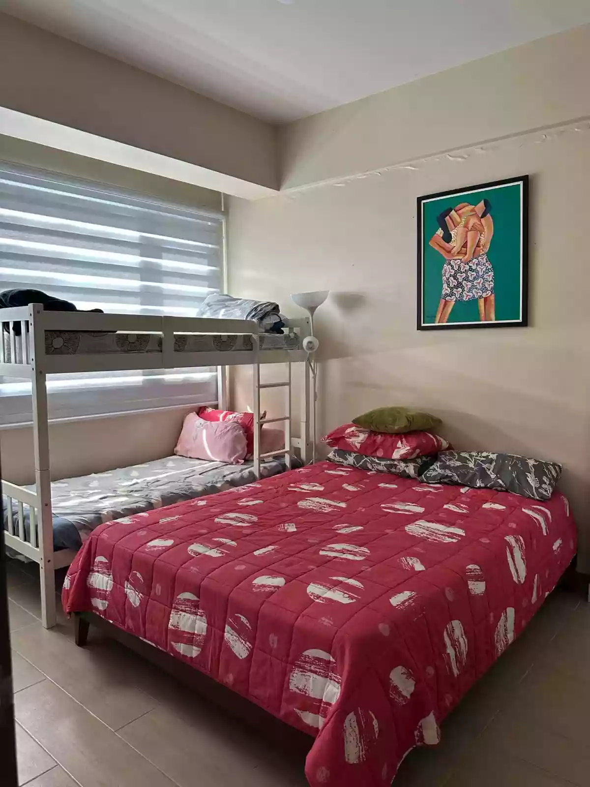 Mactan Newtown Condo for Sale with parking — 2 Bedrooms in Lapu-Lapu City, Cebu, Philippines — Photo 4