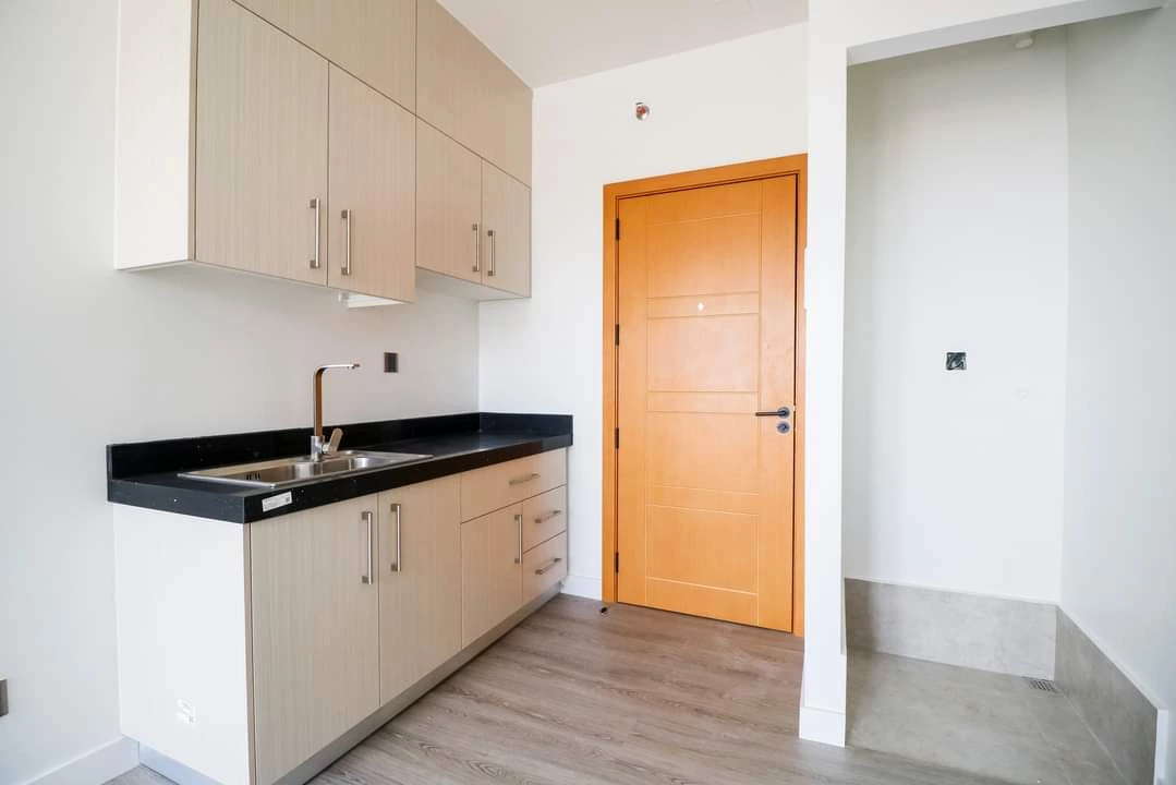 1BR Condo Unit for Assume — 1 Bedroom in Talisay City, Cebu, Lawaan I — Photo 2