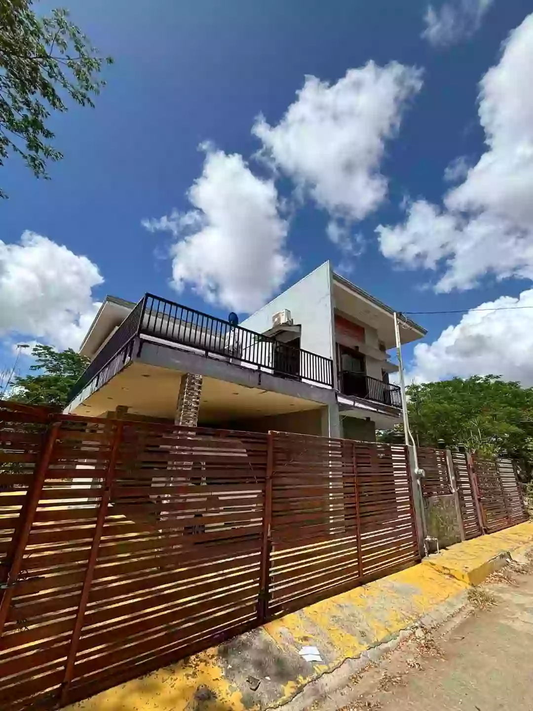 Pulang bato house for sale — House and Lot in Cebu City, Cebu, Philippines — Photo 2