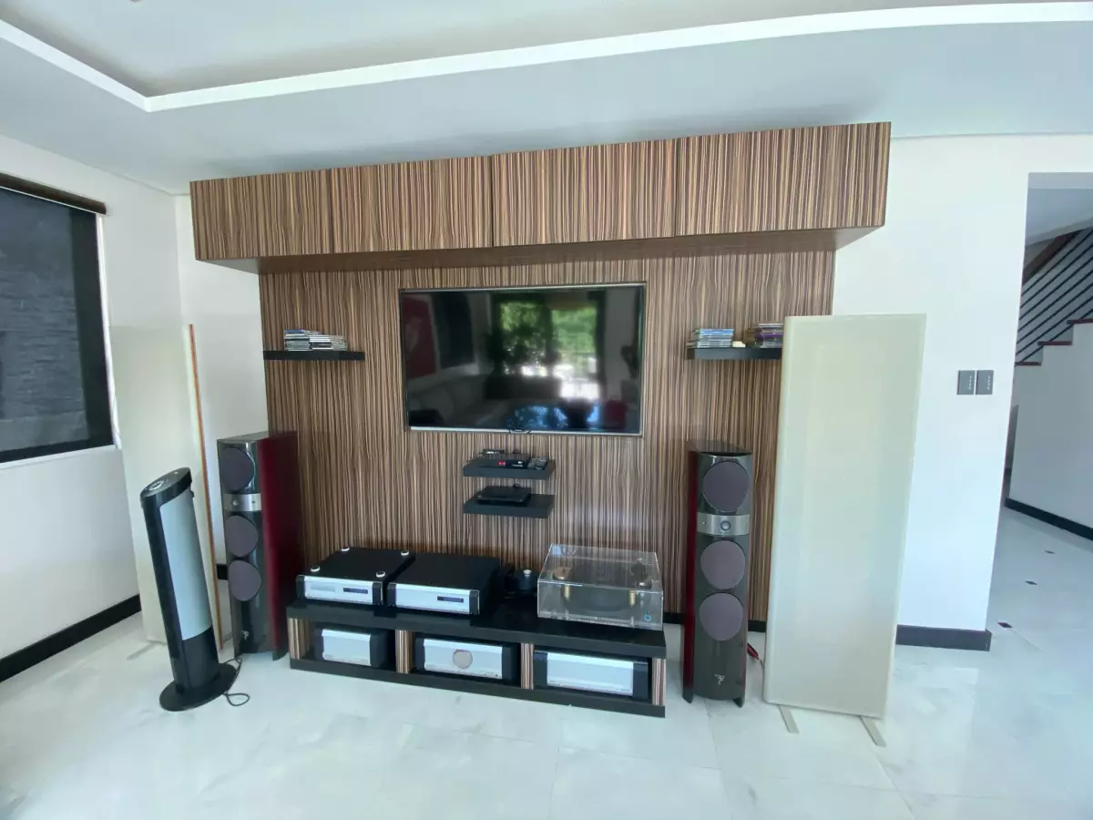 Open photo 59 of 61 — Maria Luisa House for Sale