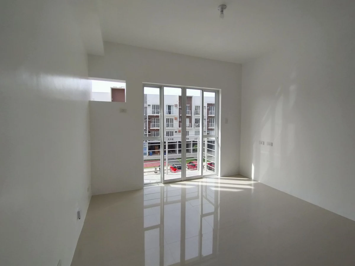 RENT TO OWN / FOR ASSUME Studio Unit Condo in Modena Town Square, Minglanilla — Studio in Minglanilla, Cebu, Philippines — Photo 5
