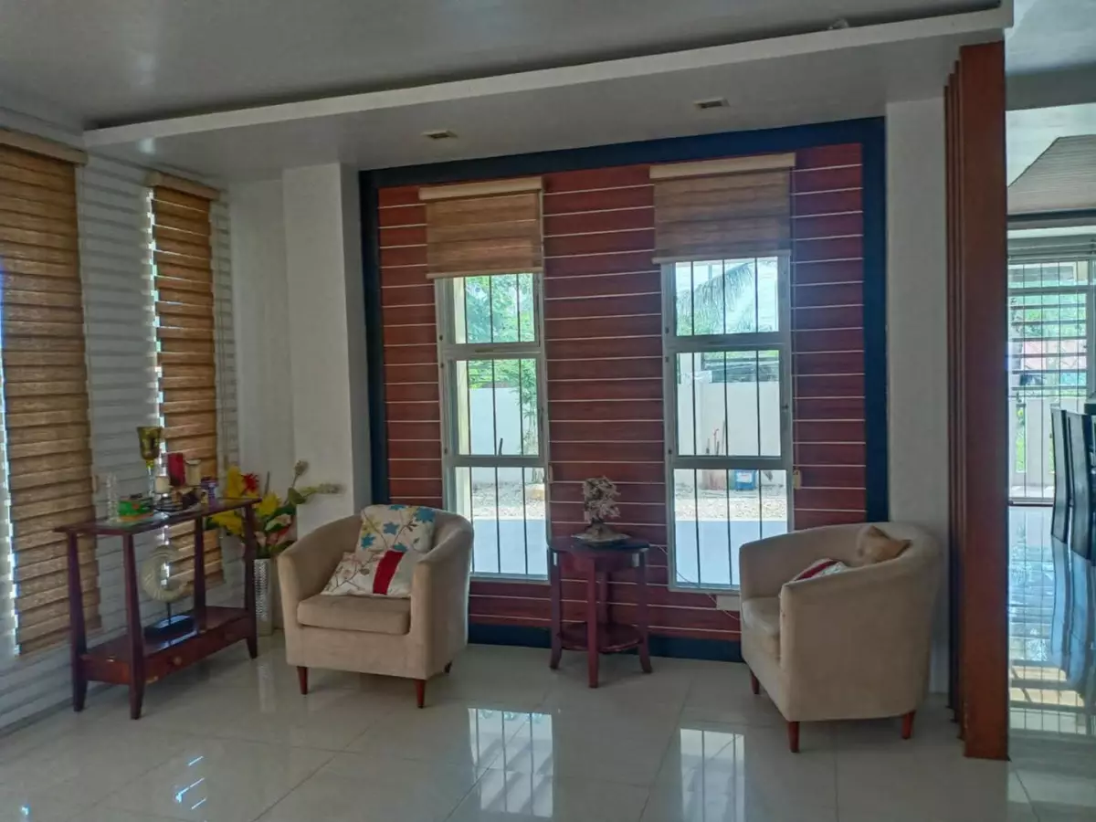 Spacious 5Bedrooms House for Sale in Fairview Village Talisay — House and Lot in Talisay, Cebu, Philippines — Photo 4
