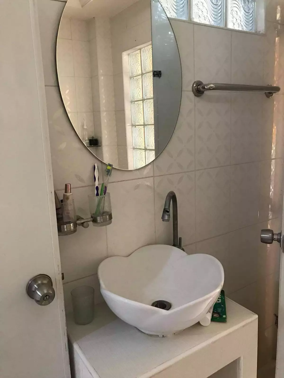 Open photo 11 of 18 — Income generating 8 door Apartment for sale