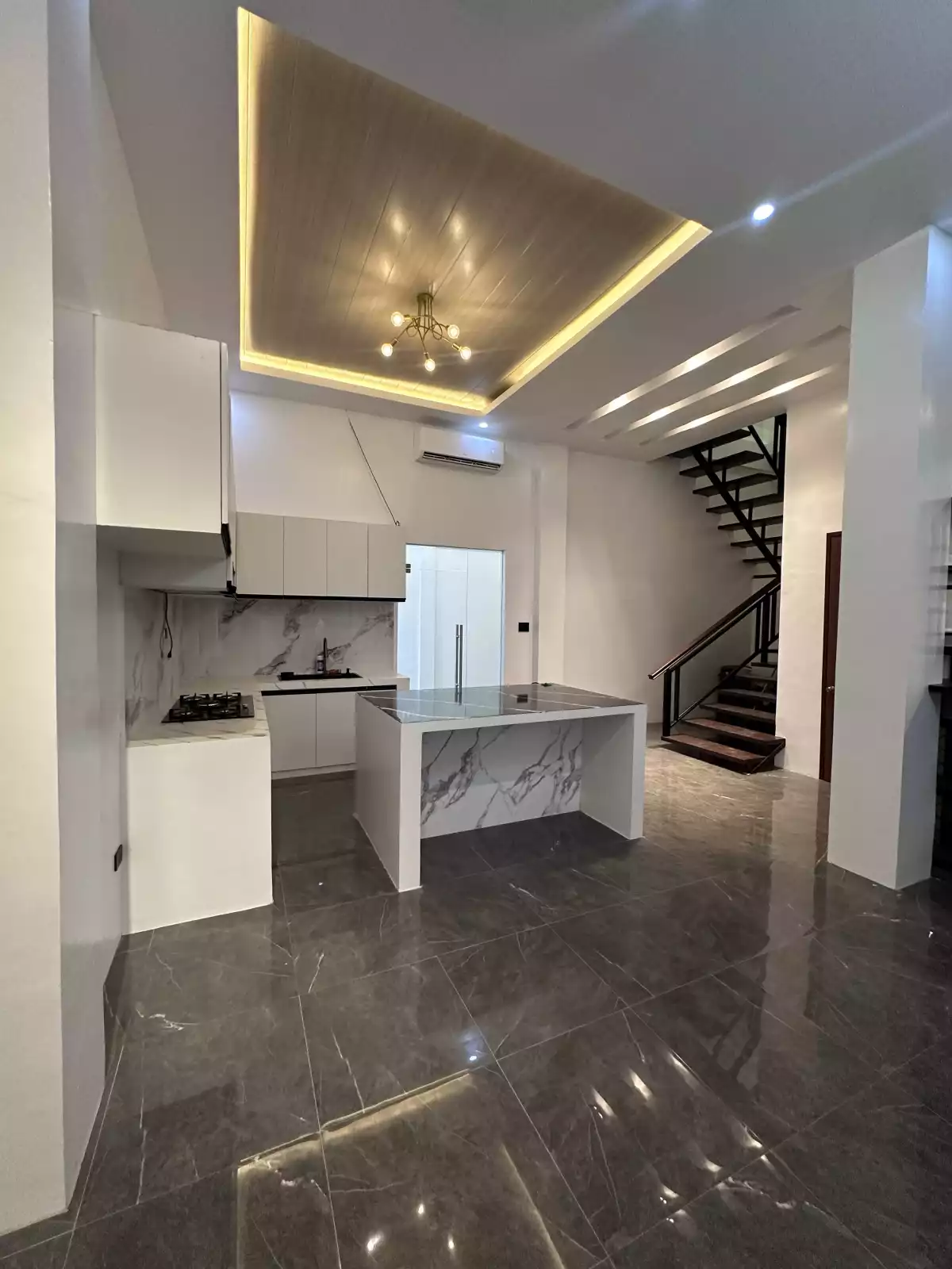 BRAND NEW 5-BEDROOM HOUSE & LOT FOR SALE IN PUROK MALAKAS GENERAL SANTOS CITY — House and Lot in General Santos City, South Cotabato, Philippines — Photo 3