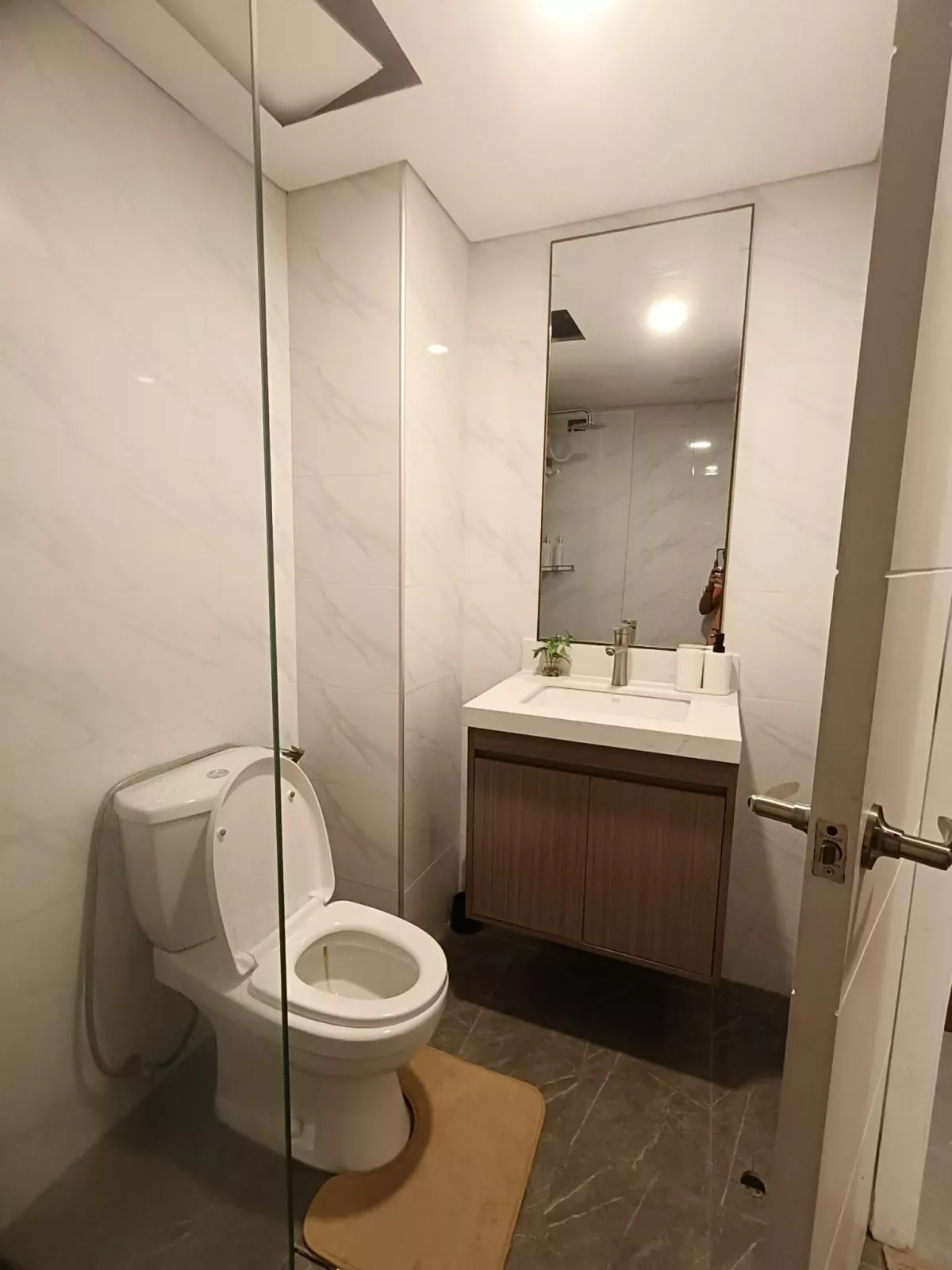 For Sale 1 Bedroom Condo City View in Le Menda Residences Busay — 1 Bedroom in Cebu Transcentral Highway, Cebu City, Cebu — Photo 7