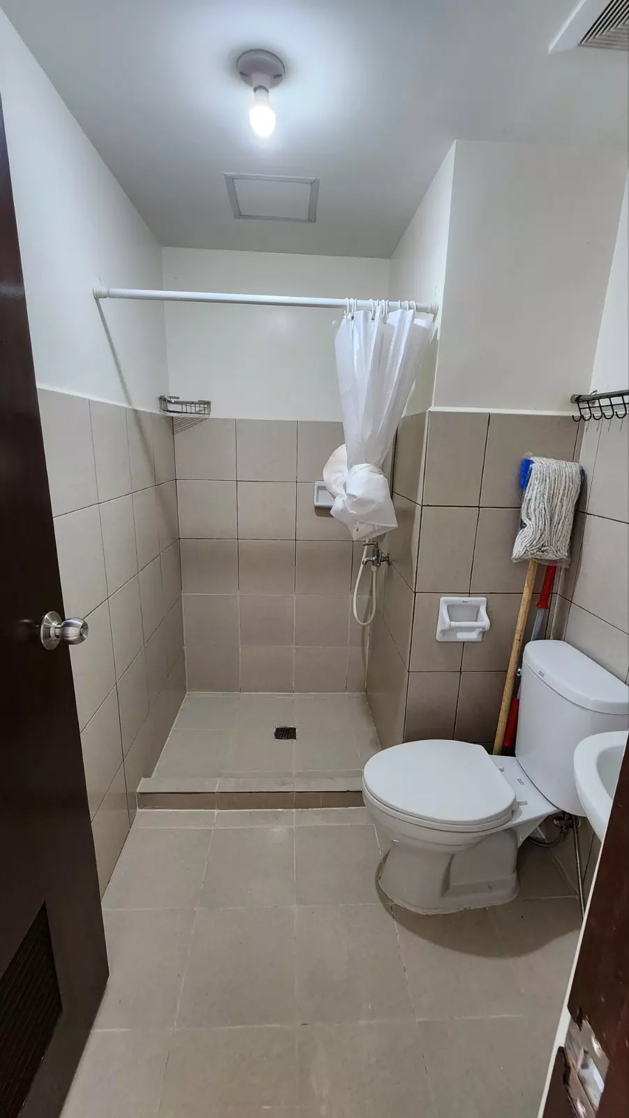 STUDIO FOR SALE AT CASA MIRA - LABANGON — Studio in Labangon, Cebu City — Photo 2