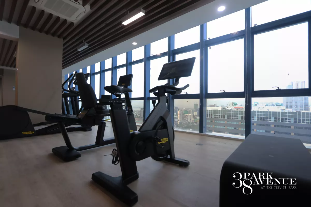 Open photo 11 of 13 — RUSH SALE Studio unit in 38 Park Avenue