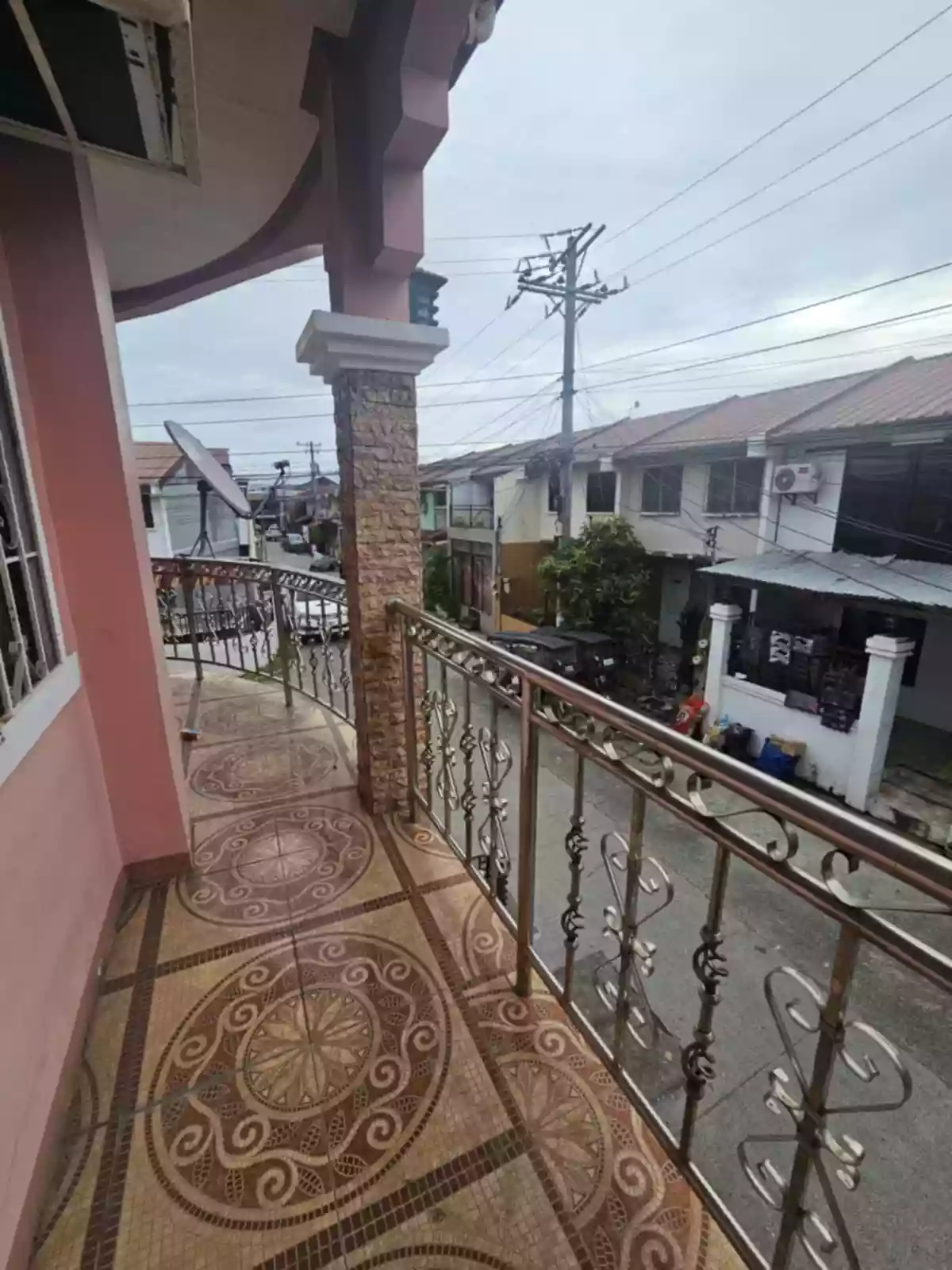 HOUSE AND LOT FOR SALE — House and Lot in Lapu-Lapu City, Cebu, Philippines — Photo 4