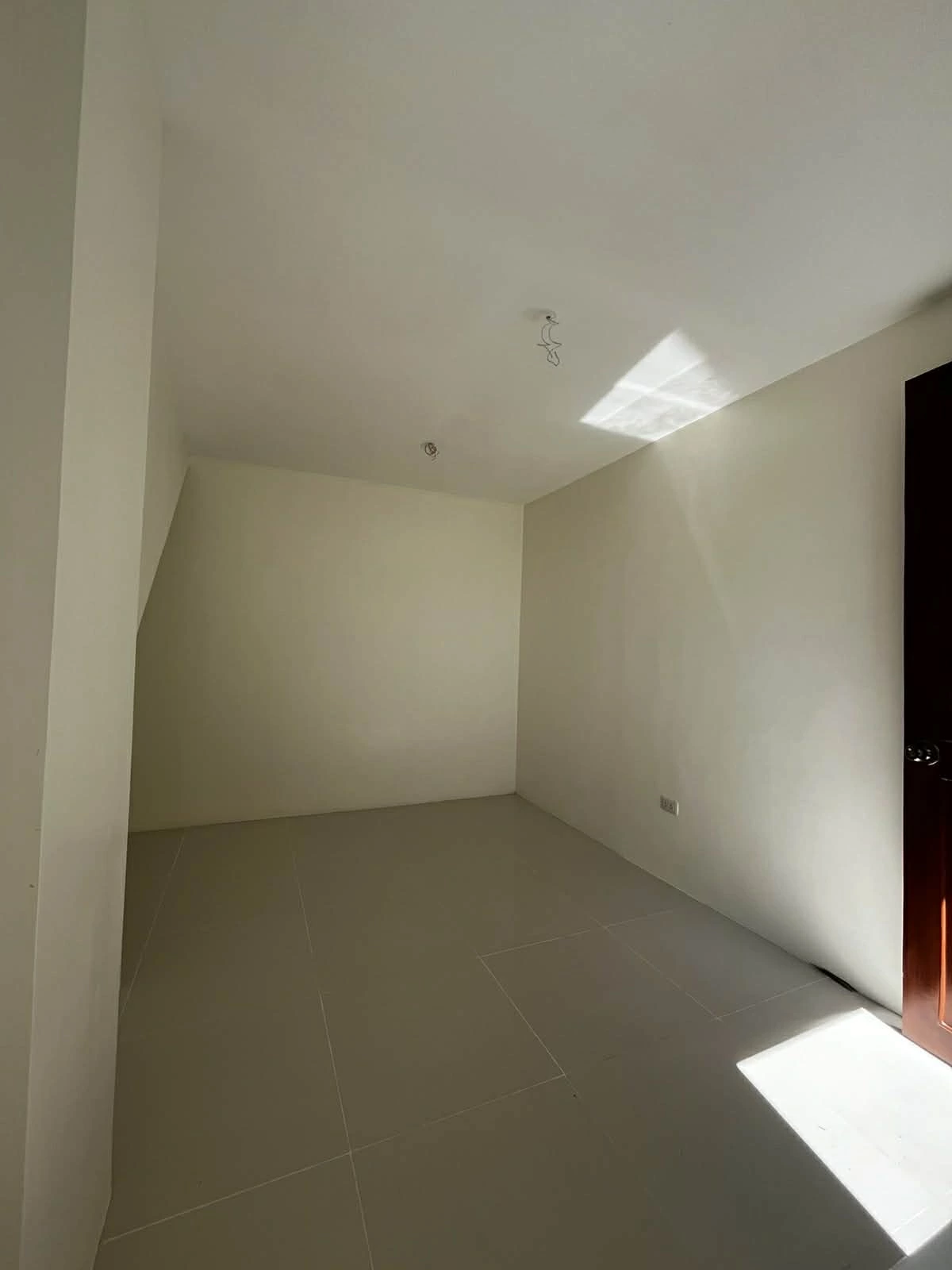 Open photo 12 of 13 — FOR SALE: 4BR House and Lot in Yati, Liloan — 140 sqm