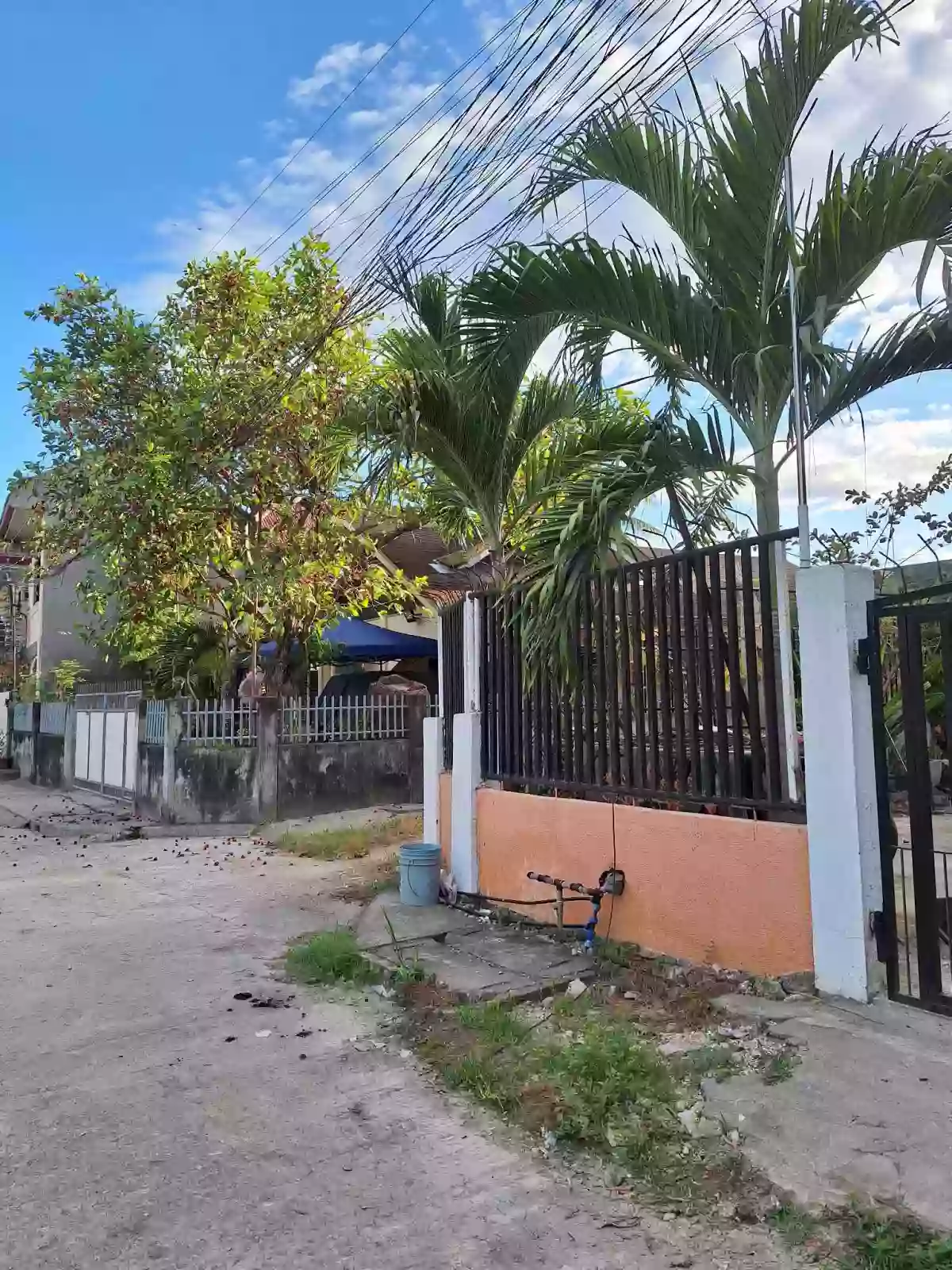 Open photo 22 of 23 — HOUSE FOR SALE