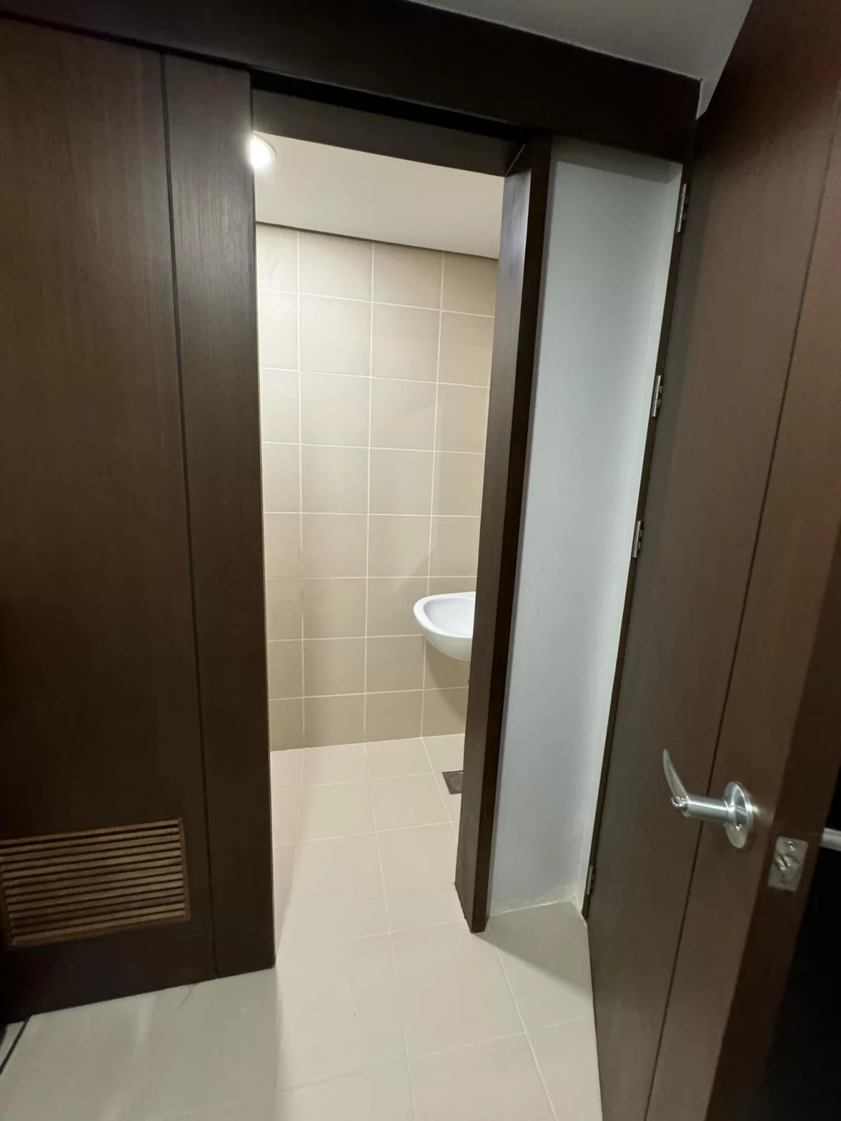 Open photo 18 of 20 — 3 BEDROOMS FOR SALE/RENT AT 38TH PARK