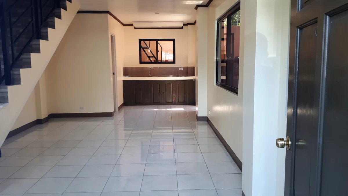 P4M discount! Desperate Sale from P15M to P11M Duplex Apartment in Dumaguete City [available] — Apartment in Negros Oriental, Philippines — Photo 2