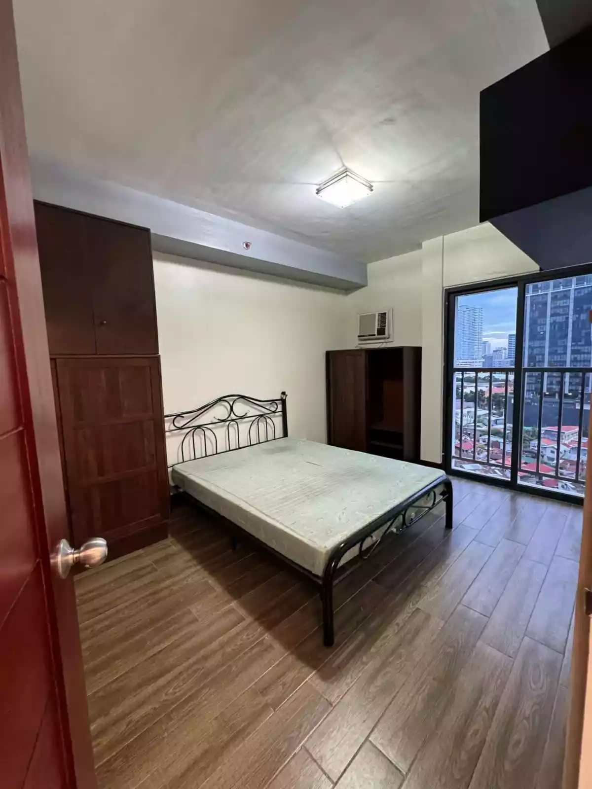 For Sale: 3 Bedroom at Grand Residences Tower B — 3 Bedrooms in Gov. M. Cuenco Avenue, Cebu City, Cebu — Photo 2
