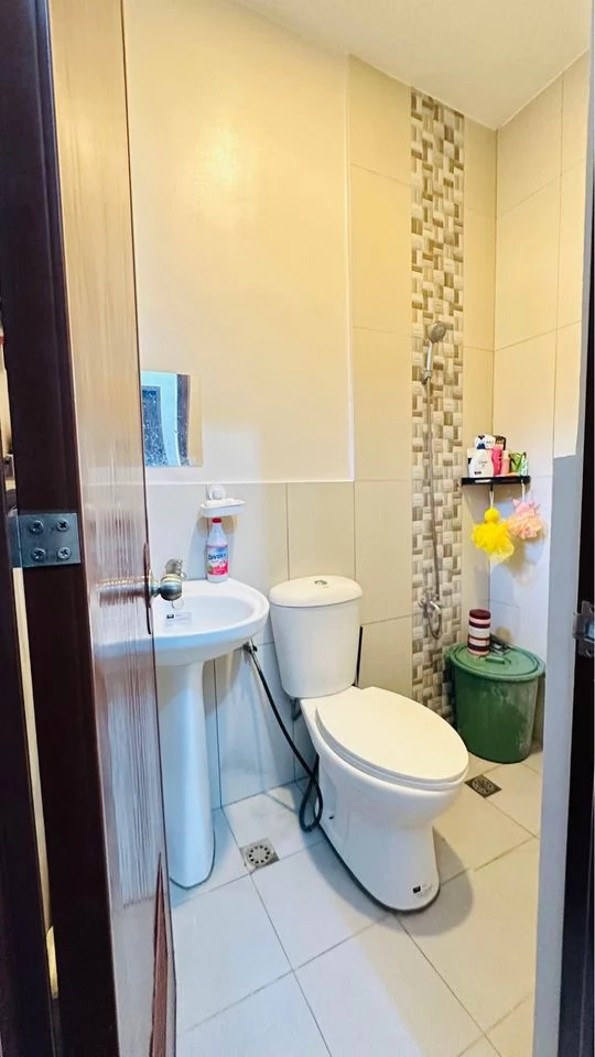 For Assume Semi-Furnished 2 Bedroom townhouse in Talisay — Townhouse in Talisay City, Cebu, Philippines — Photo 2
