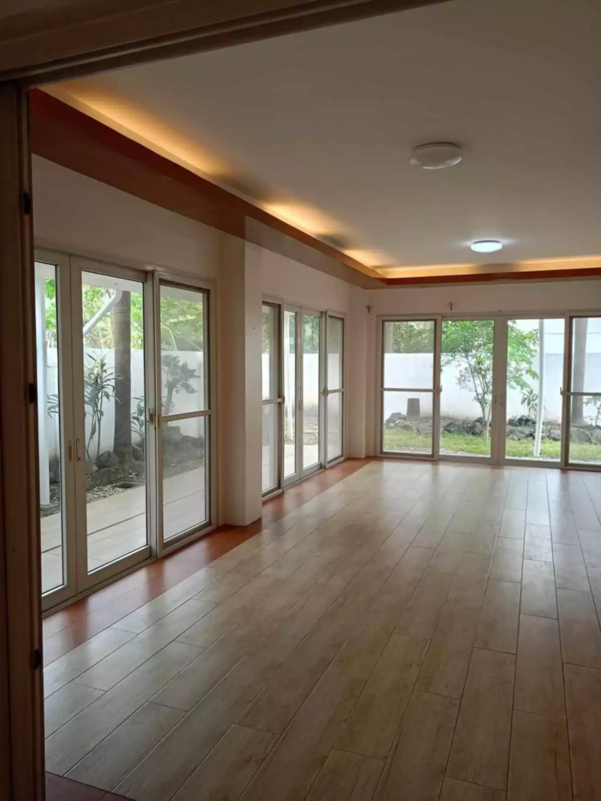 Open photo 21 of 21 — HOUSE FOR SALE – Loyola Grand Villas, Marikina City