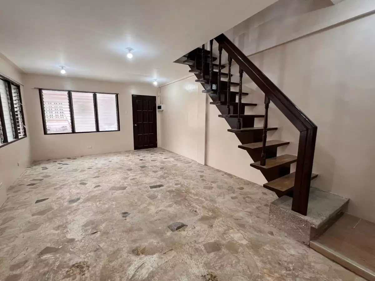 For Rent (2-Bedroom Rosello Rd. Apartments) — Apartment in Cebu City, Cebu, Philippines — Photo 2
