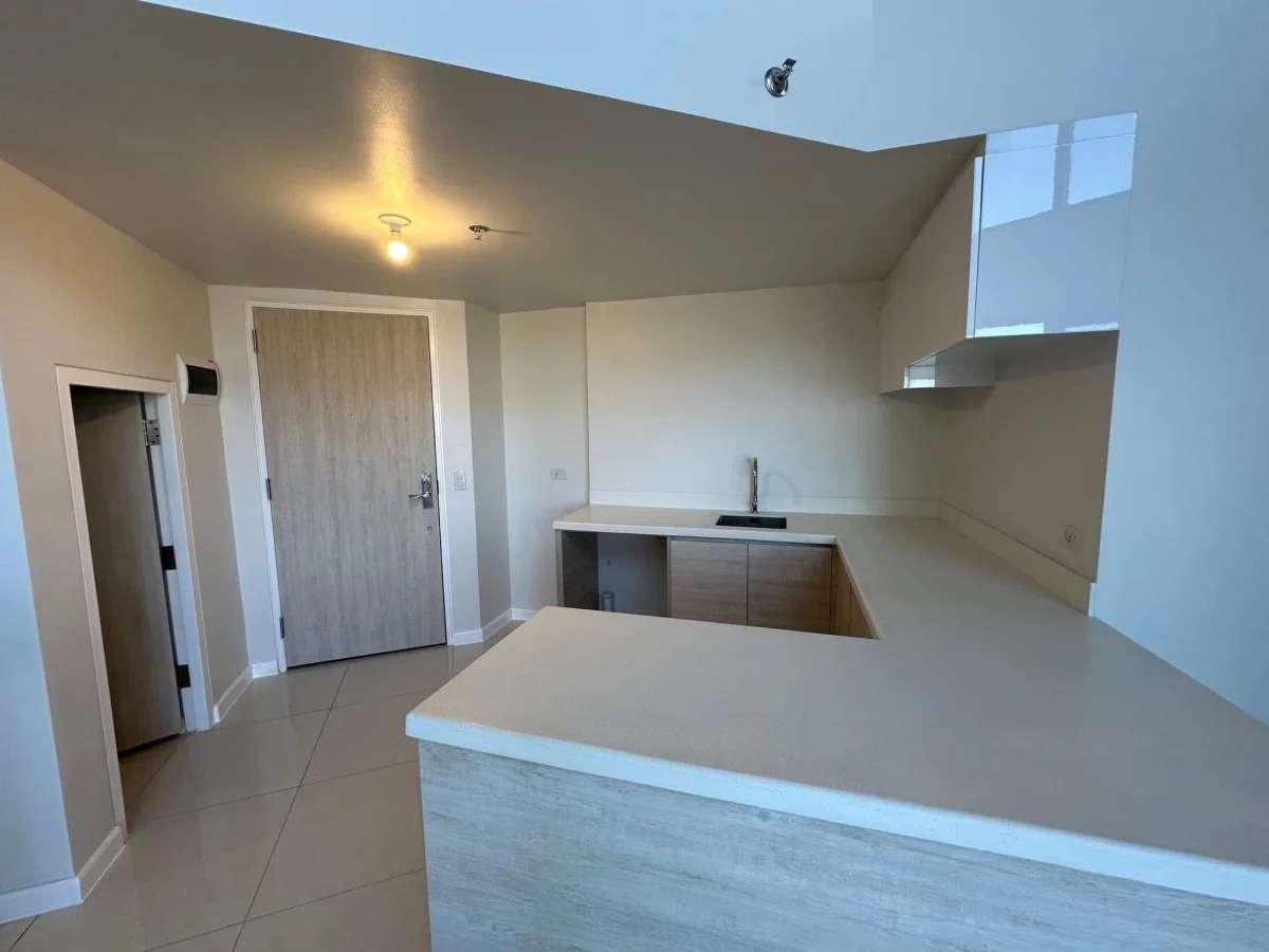 Mandani Bay  For Sale 2 Bedrooms — 2 Bedrooms in F.E. Zuellig Avenue, Mandaue City, Philippines — Photo 5