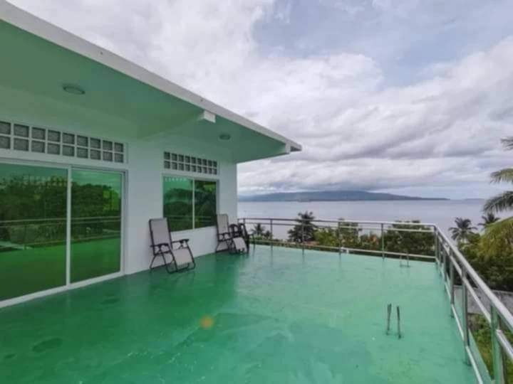 OVERLOOKING HOUSE FOR SALE IN SIBULAN WITH SEA VIEW — House and Lot in Negros Oriental, Philippines — Photo 2