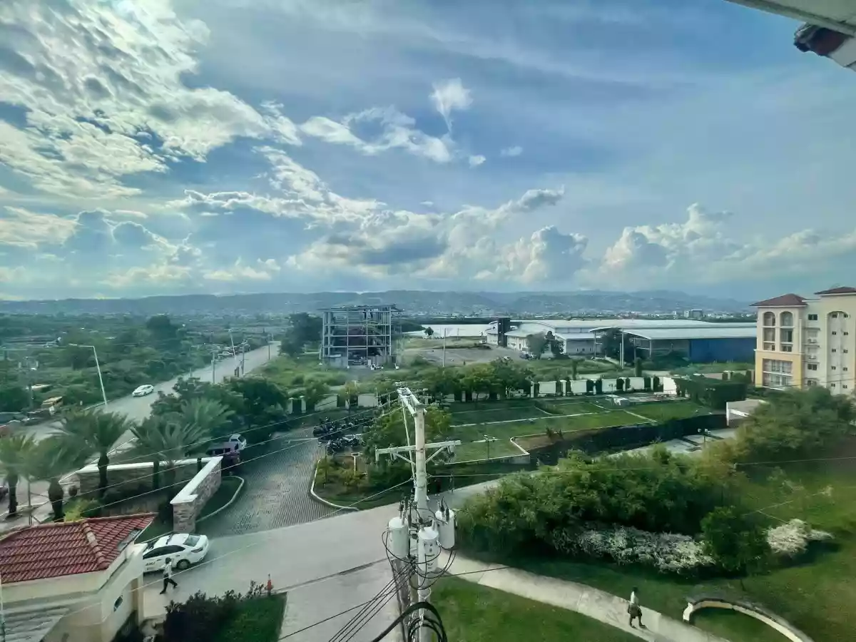 Affordable Furnished 2BR Condo Unit for SALE in San Remo Oasis, Cebu City — 2 Bedrooms in Cebu City, Cebu — Photo 6